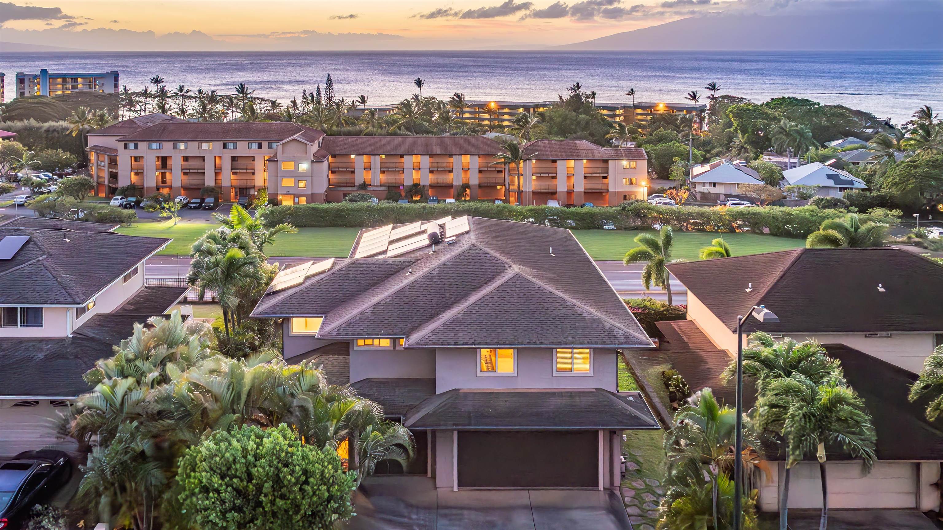 326 Kahana Ridge Dr, Lahaina