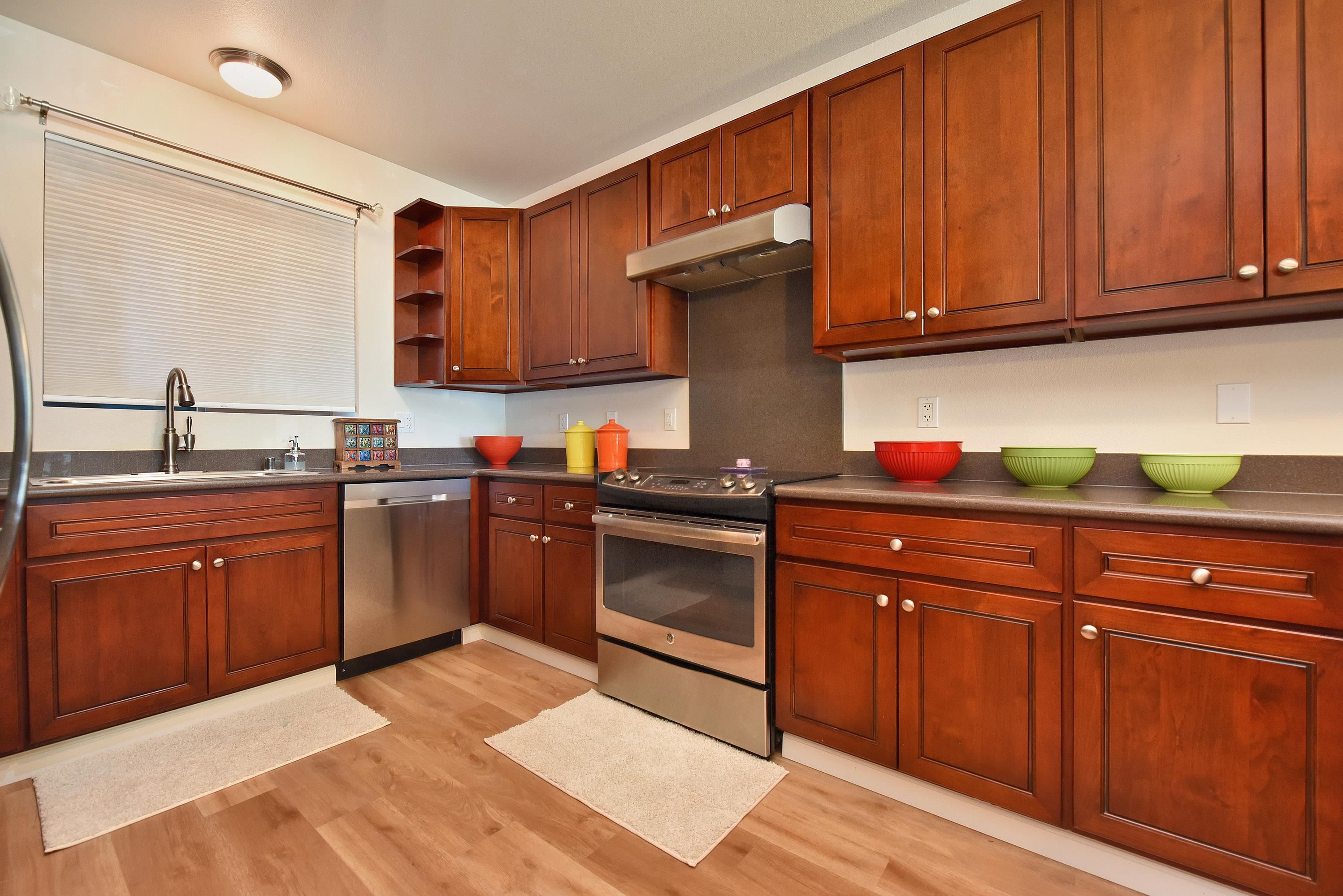 1500 Limahana Cir E103