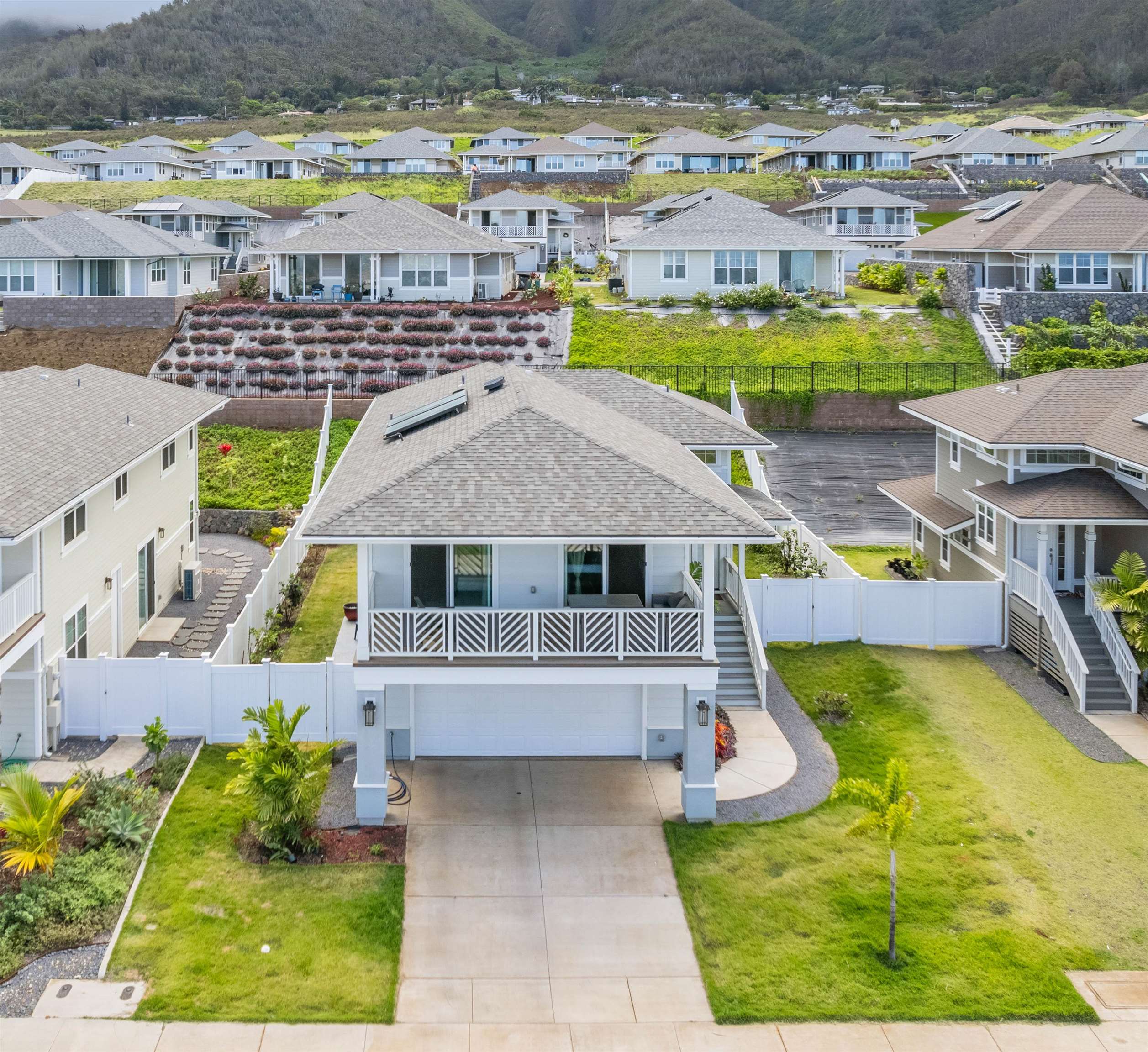 270 Pua Kalaunu Loop, Wailuku