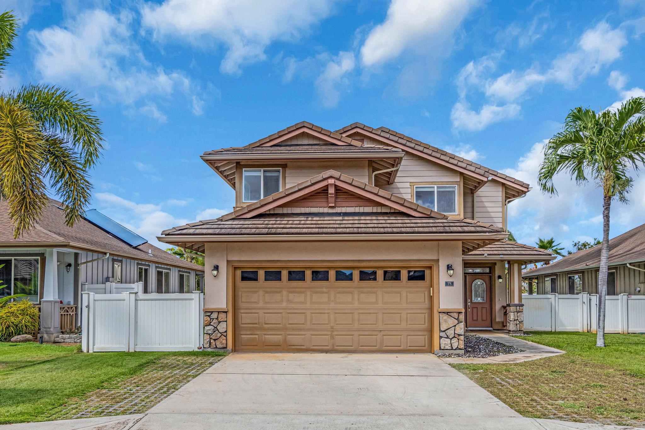 73 Hoku Puhipaka St