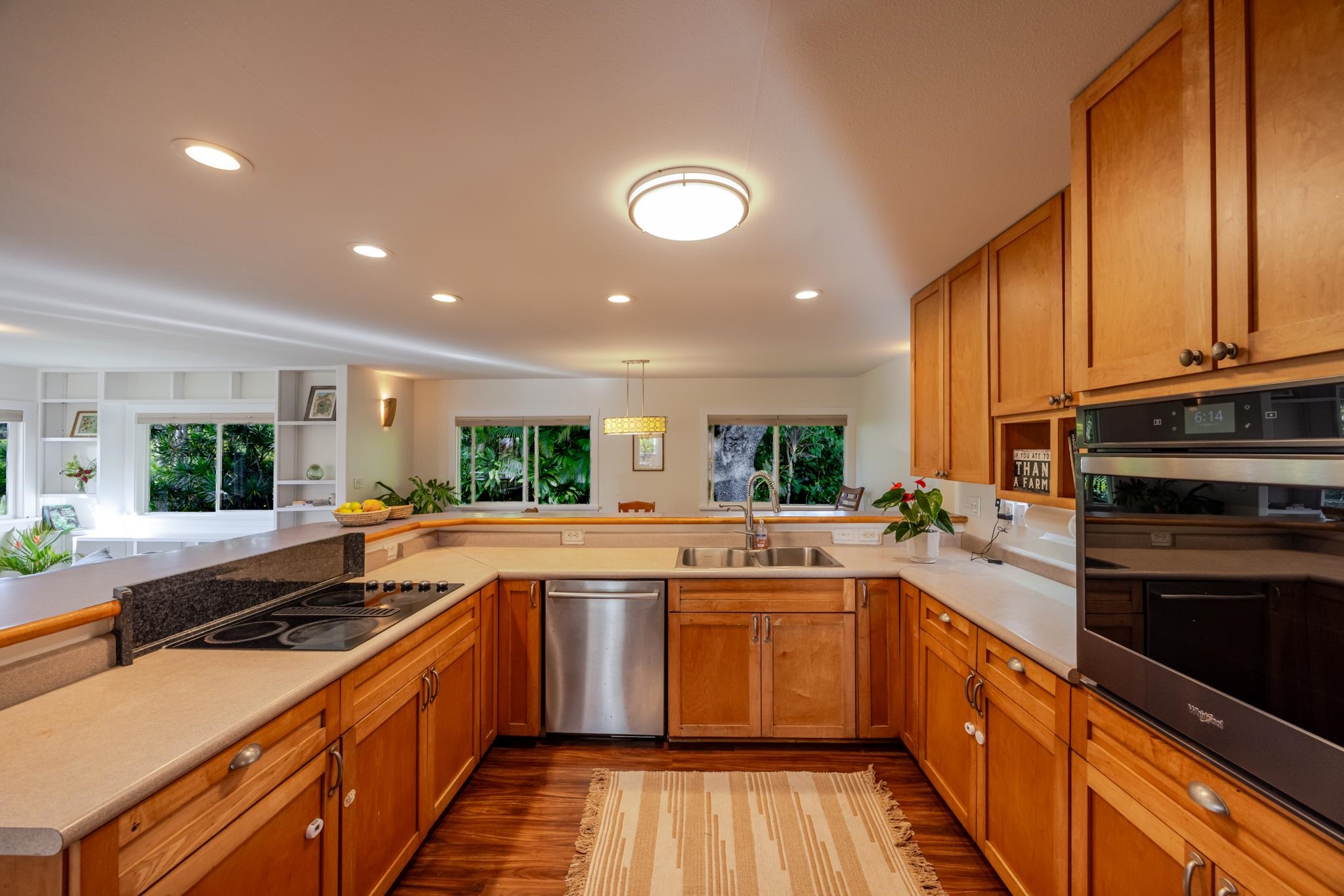 1220 W Kuiaha Rd, Haiku