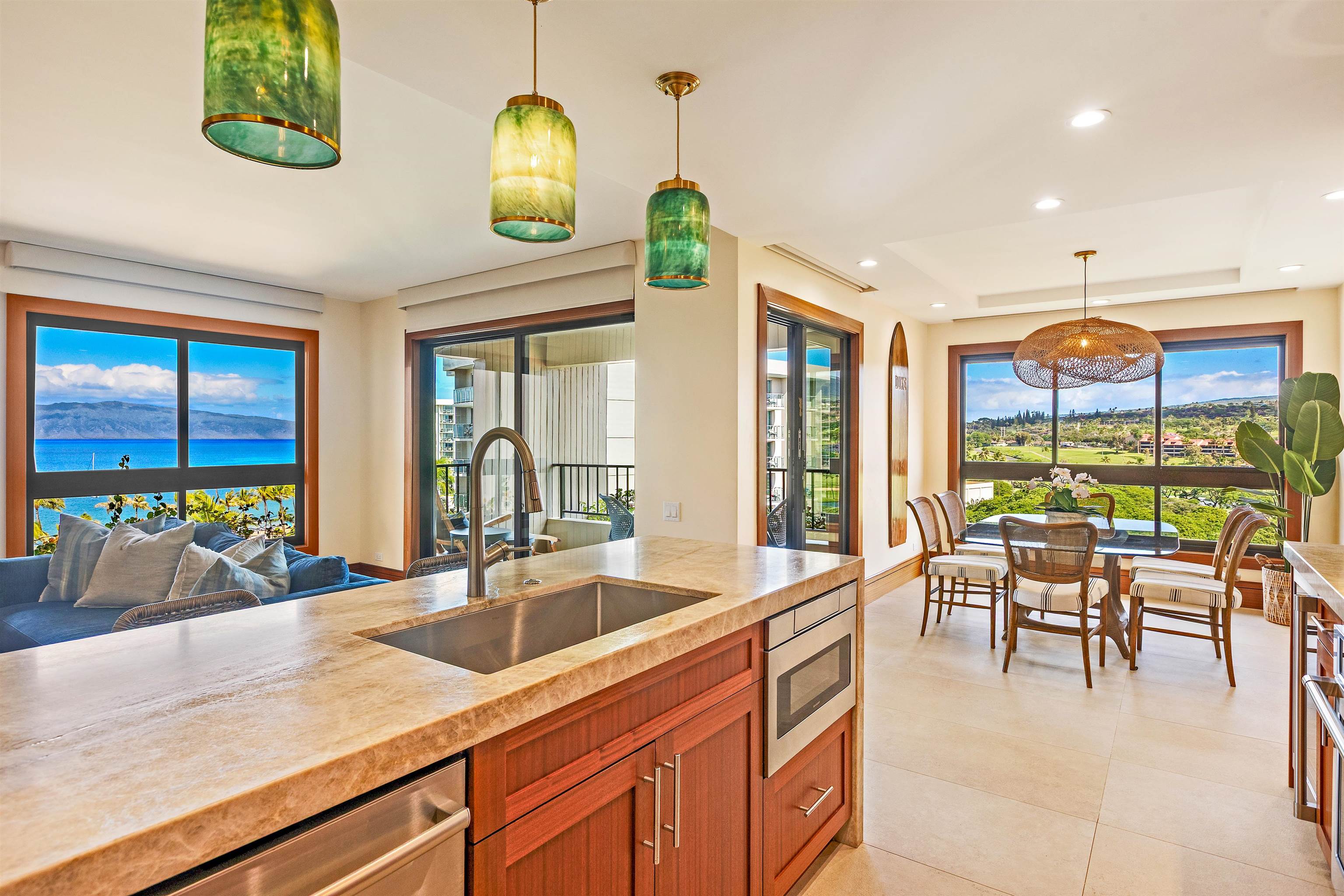 <p><b>Shop For New Homes in Maui</b></p>