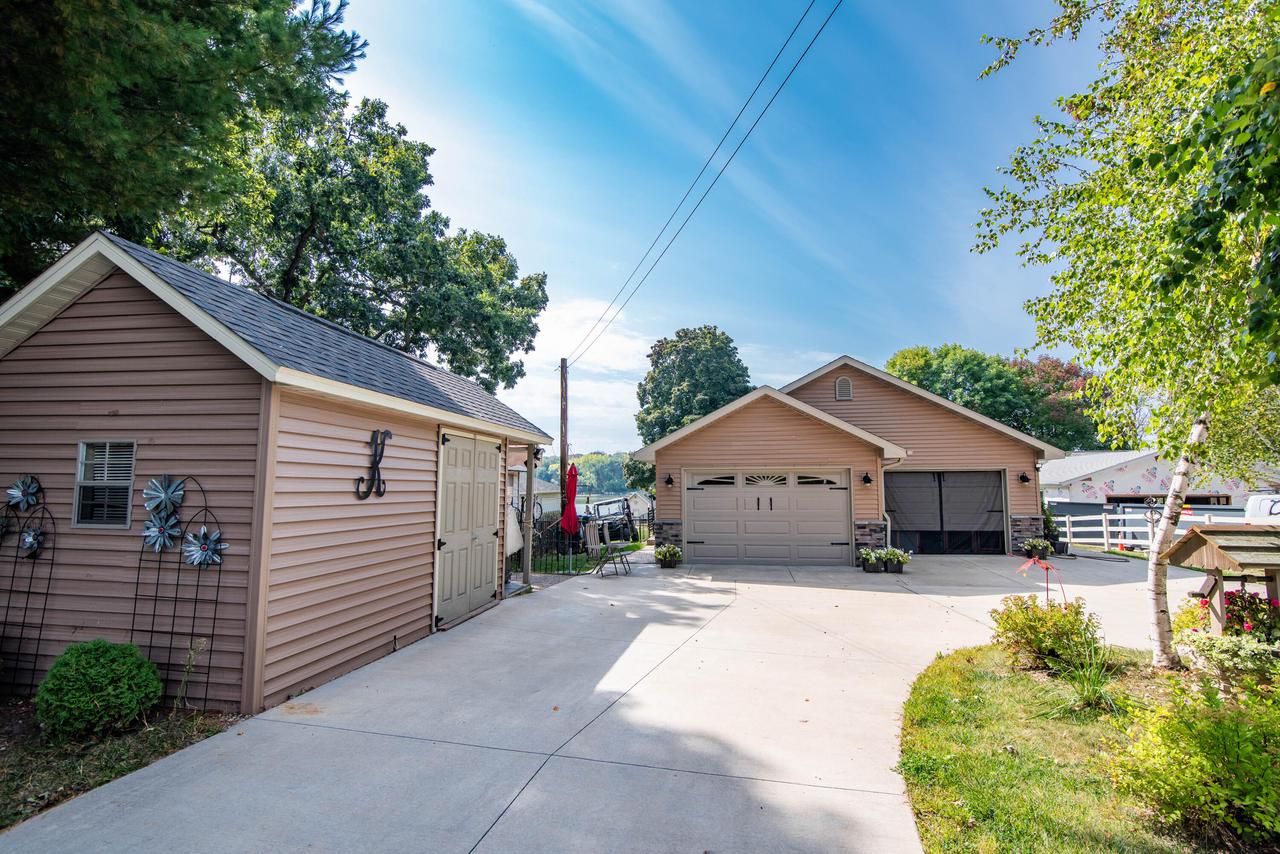 N2973 E LITTLE GREEN ROAD, MARKESAN, WI 53946