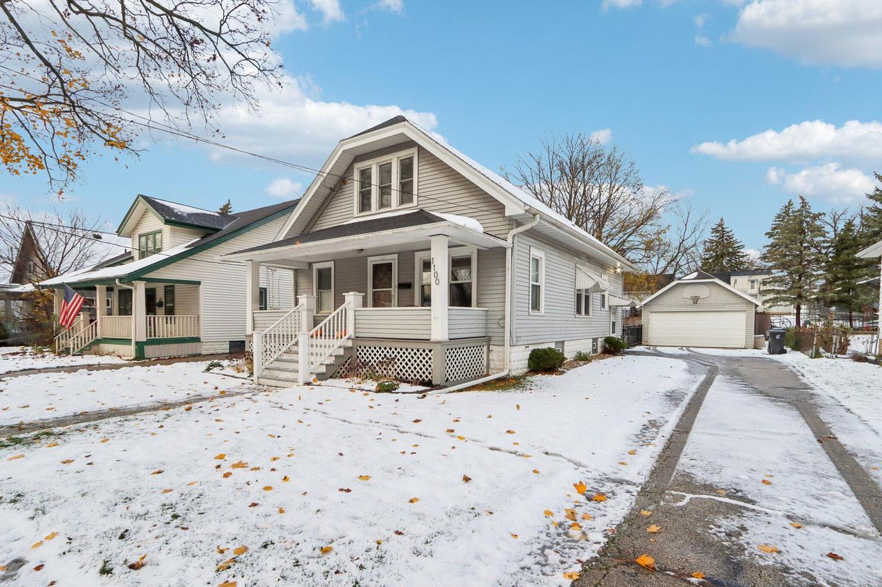 1100 Beechwood AVENUE, Waukesha, Wisconsin 53186, 3 Bedrooms Bedrooms, ,2 BathroomsBathrooms,Residential,For Sale,1100 Beechwood AVENUE,MM1900148