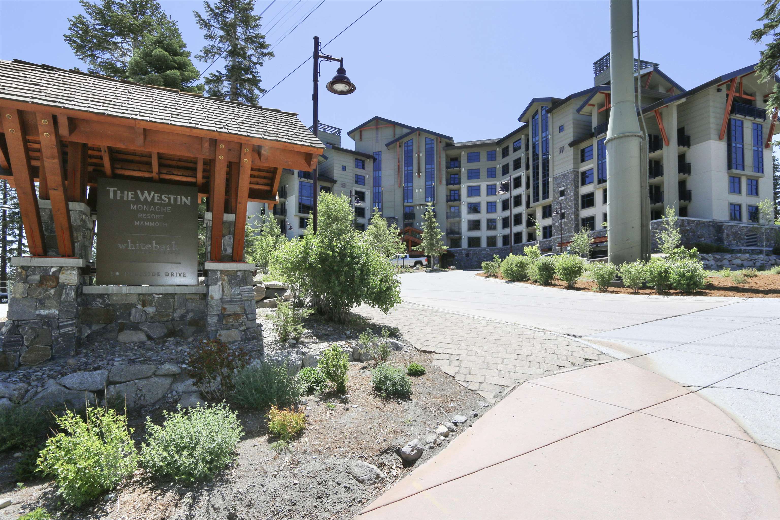 Newly "refreshed" 1 bedroom / 1 bath at The Westin Monache. Fourth floor location overlooking the entry with views of the Village Gondola and The Knolls. This location is close to the elevator bays. The unit is completely modernized to the latest Westin standards. This is Mammoth's premier lodging facility located just above the Village proper with great access to the Village Gondola for skiing and snowboarding, all of the shops, restaurants and bars of the Village and periphery and all of the special events held during the summer and winter in the Village Plaza. These units have high occupancy and may be difficult to actually enter. Seller has custom seat cushions for the metal deck chairs. Check out the video tour.