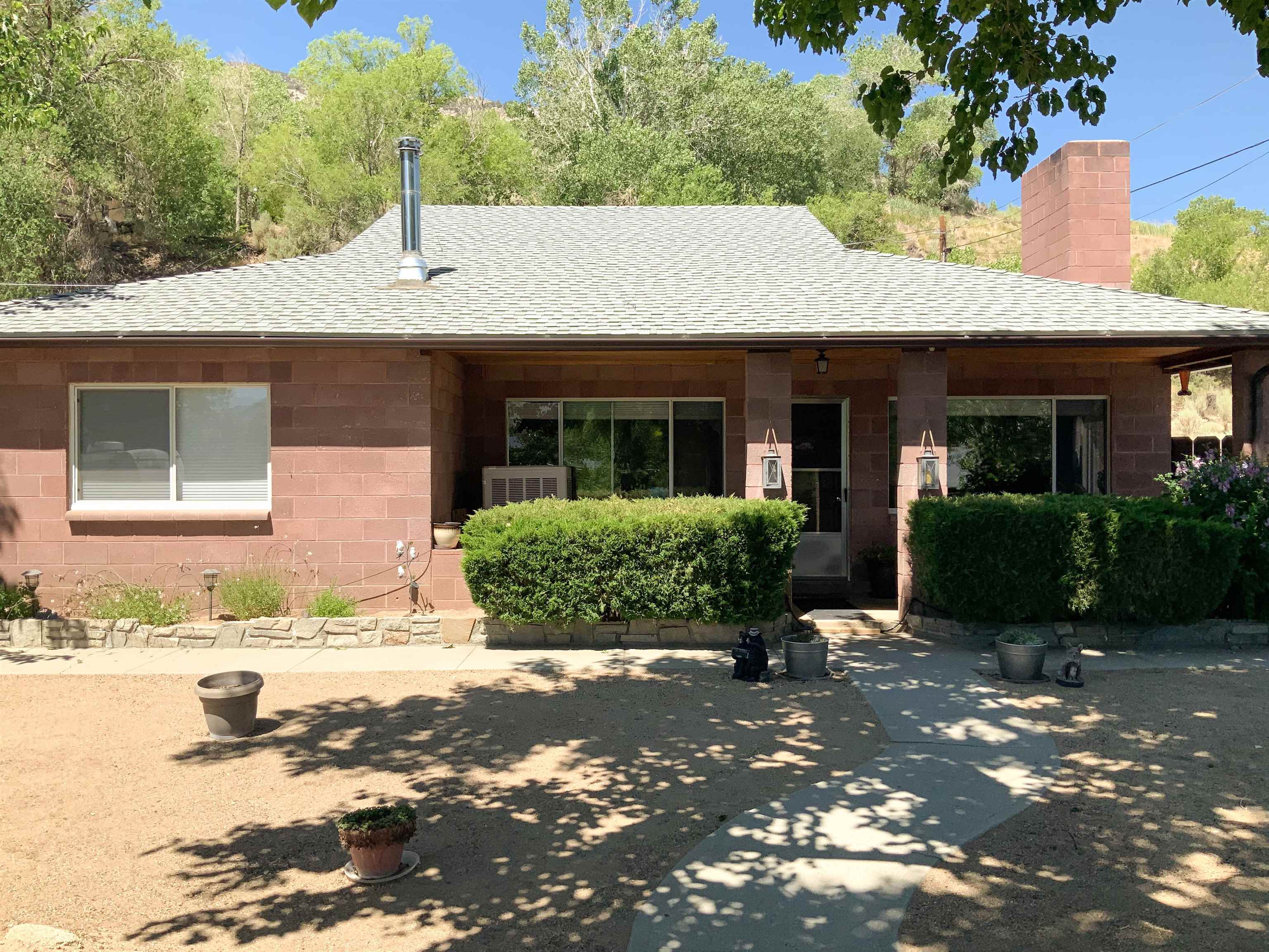 3 bedroom, 1 bath home with beautiful views. Lots of space to store your toys. Covered concrete patio and a very nice yard. Don't wait, this well cared for home will go fast!
