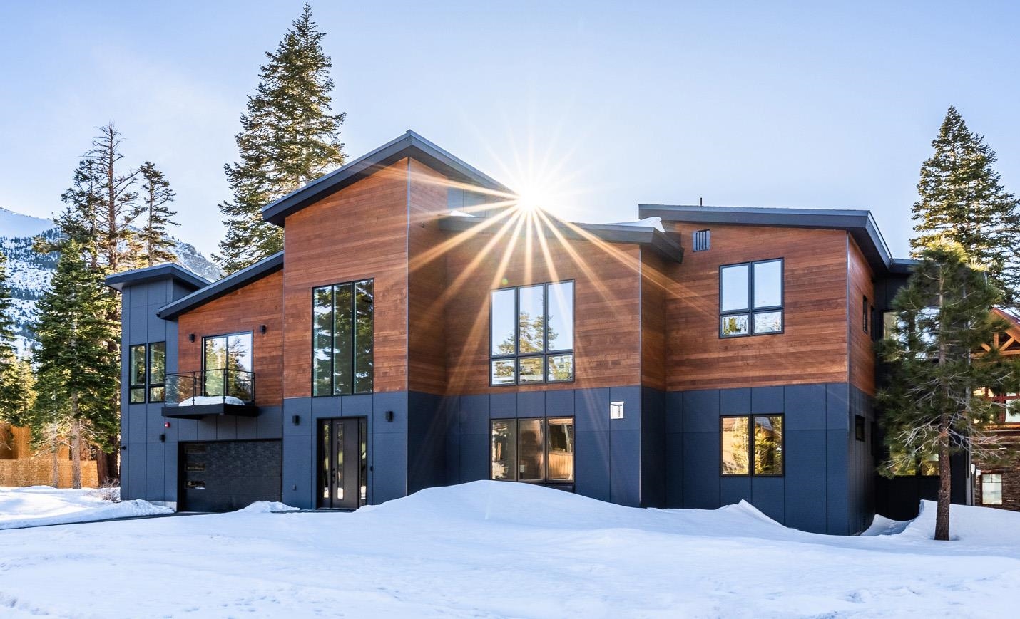 Residential for sale in Mammoth Lakes, California, 230315