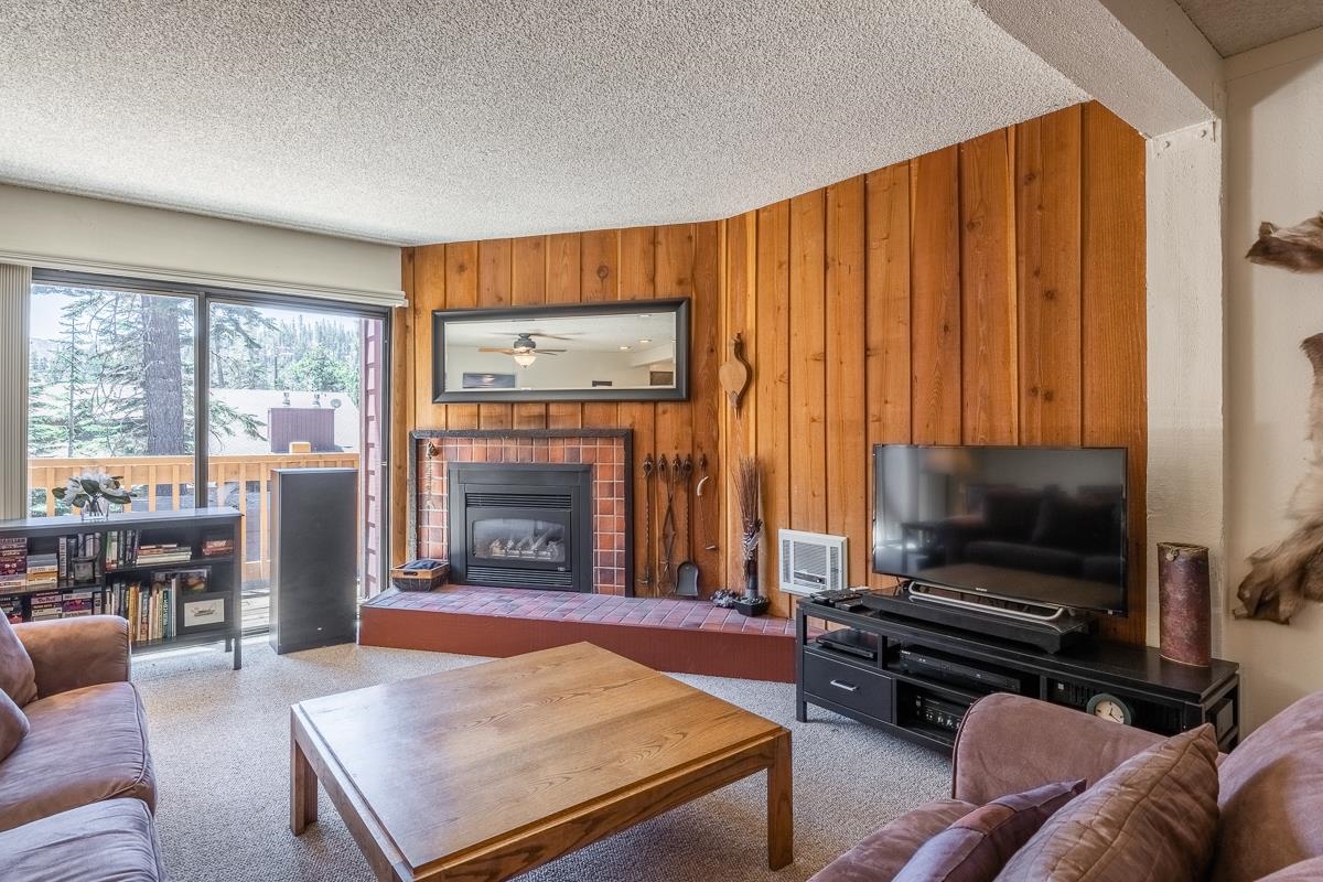 248 Mammoth Slopes Dr #83, Mammoth Lakes, CA 93546