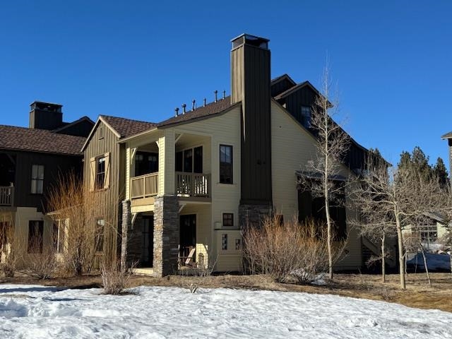 Spacious 3-Bed/Loft/4.5-Bath/2 Car Garage with breathtaking views in The Lodges. This sunny mountain retreat offers the ultimate in mountain living. With expansive living spaces, vaulted ceilings, and plentiful windows, the home is flooded with natural light and spectacular views of the surrounding mountains. The open-concept floor plan features a spacious great room with a cozy fireplace, perfect for relaxing after a day on the slopes. The gourmet kitchen boasts high-end finishes, including stainless steel appliances, granite countertops and a large island. Upstairs, the private loft area is ideal for additional living or sleeping space, offering flexibility to suit your needs. Each bedroom is generously sized with en-suite bathrooms for added comfort and privacy. The primary suite is a true retreat, complete with a spa-like bath and walk in closet. A rare find, this unit also includes a two-car garage and private driveway. Whether you're enjoying the beautiful summer months or the winter snow, you'll appreciate the easy access to year-round outdoor activities, with Mammoth Mountain just minutes away. Turn-key!  Don’t miss your opportunity to own this exceptional unit in one of Mammoth Lakes' most sought-after communities.  Broker does not guarantee the accuracy of the square footage or other information concerning the conditions or features of the property provided by the seller or obtained from Public Records or other sources. Buyer is advised to independently verify the accuracy of all information through personal inspection and with appropriate professionals.