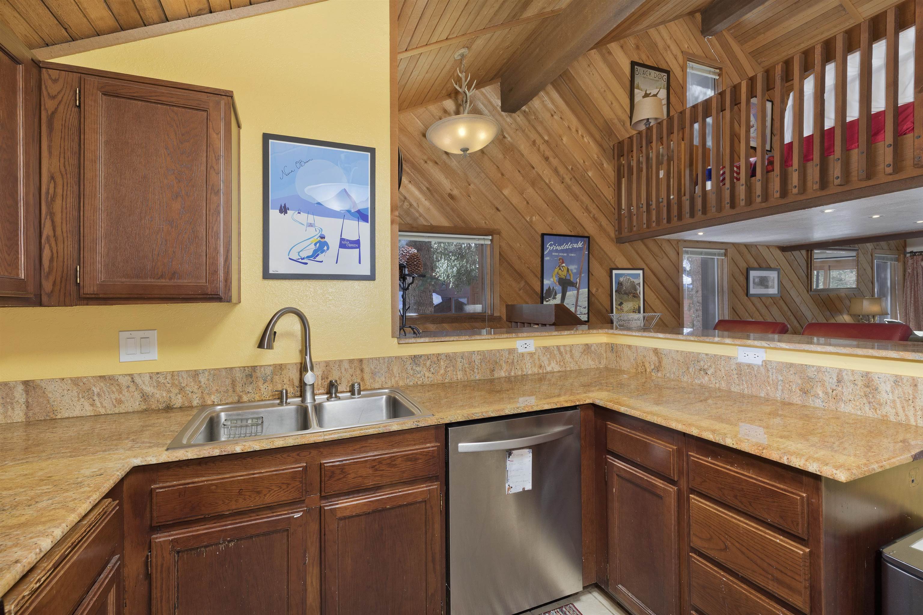 51 Gold Hill