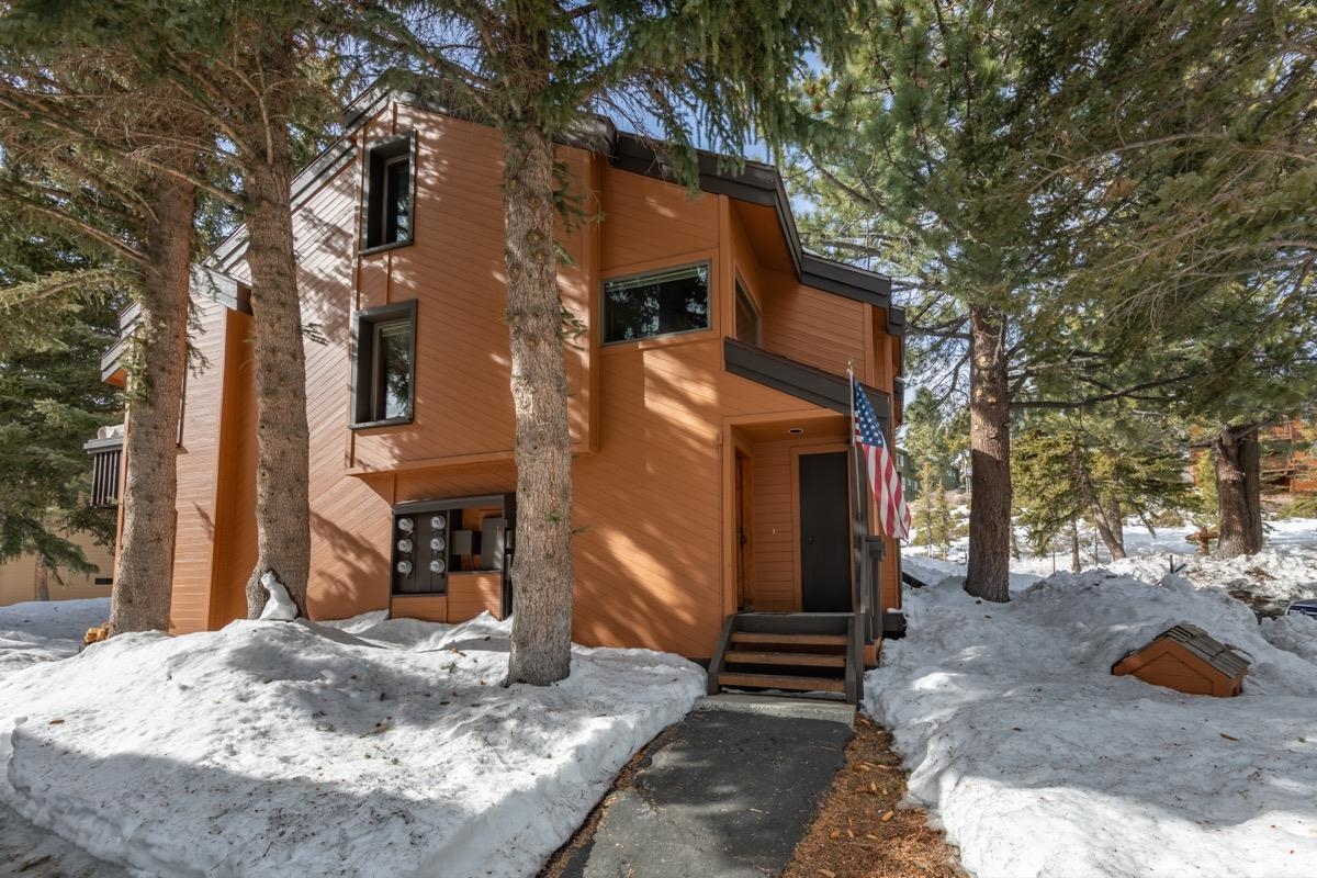 51 Gold Hill