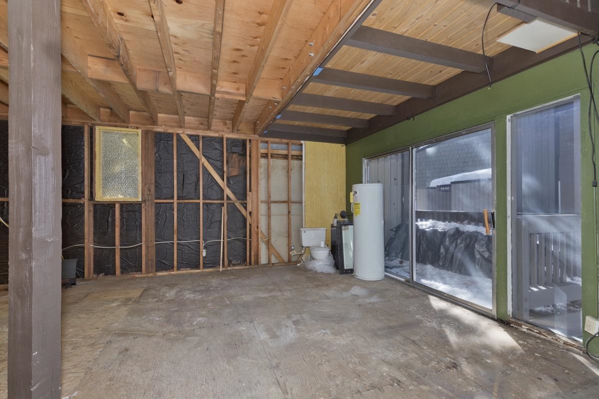 286 Old Mammoth Road
