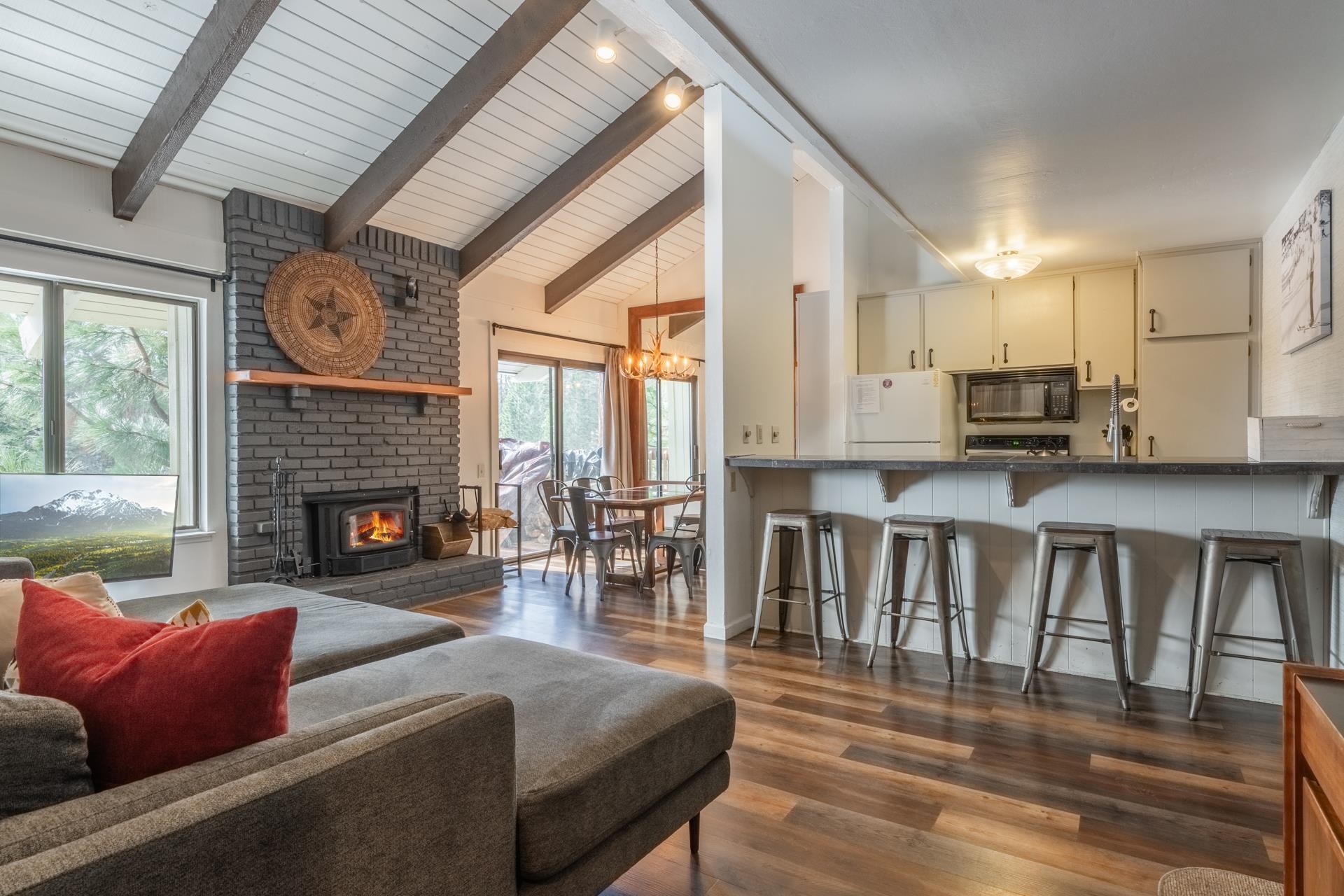 Your mountain retreat awaits at Discovery IV, walking distance to Canyon Lodge, The Village, and just down the road from The Mammoth Lakes Basin. This charming Top Floor Corner Two Plus Loft, Two Bathroom Condo spans 1200+ square feet and offers a cozy haven for those seeking both adventure and relaxation. Step inside to find a smart layout with ample space for unwinding after a day on the slopes or trails. The open living area is perfect for entertaining or simply curling up with a good book. Outside your door, a world of amenities awaits. Dive into the pool, soak away in the hot tub, or sweat it out in the sauna. In addition, the clubhouse/game room offers a great spot for socializing and unwinding. With plenty of parking, coming and going is hassle-free. This location is a dream for outdoor enthusiasts with easy access to all the area has to offer. Whether you're hitting the slopes or exploring the trail, adventure is always within reach. Don't miss the chance to make this awesome condo your own personal oasis in the mountains and start living your best alpine life!