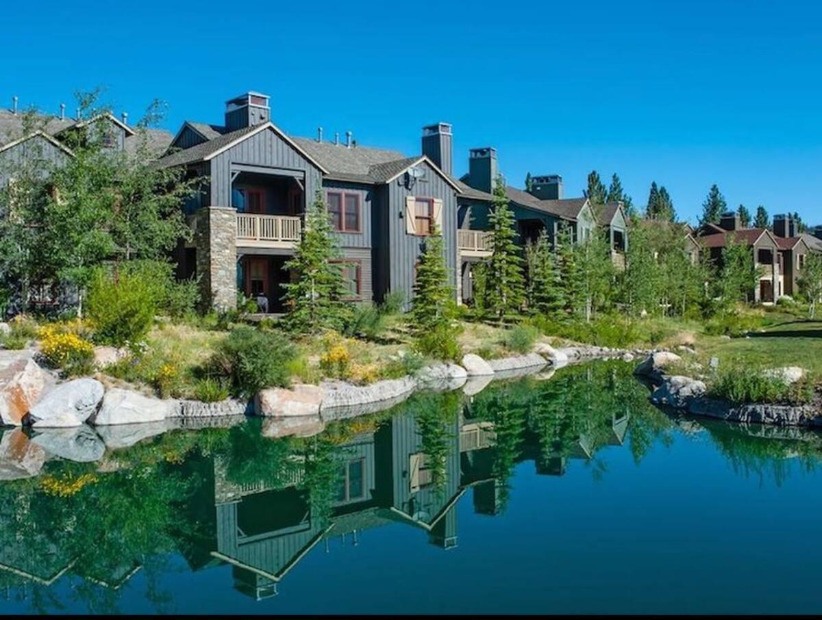 1104 Pyramid Peak Drive
