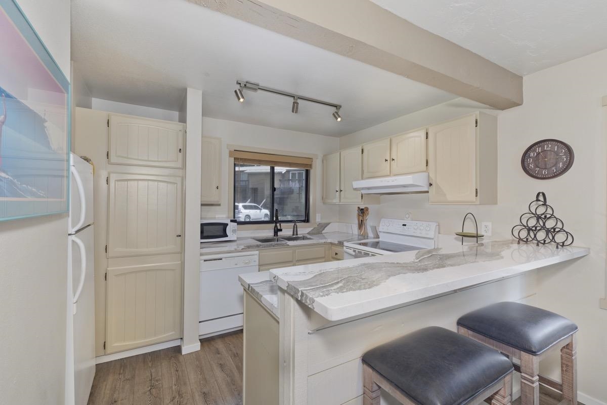 2 Arrowhead Drive
