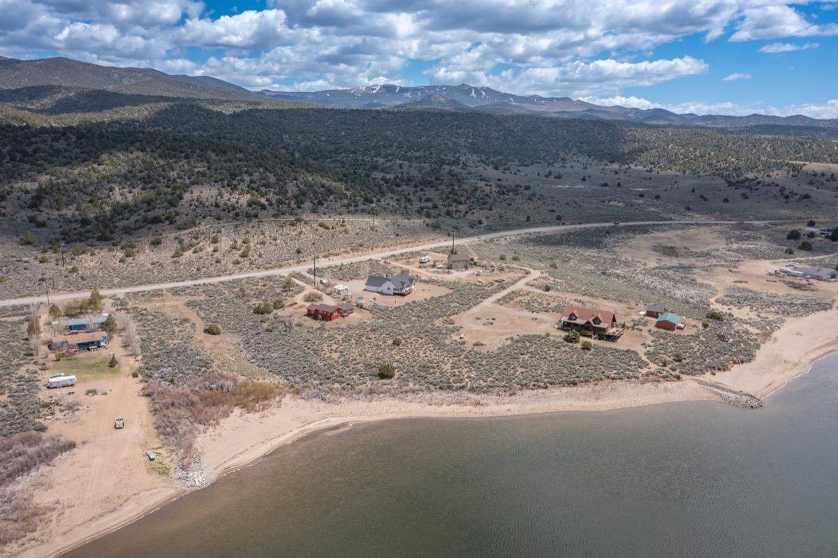 3197 Highway 182