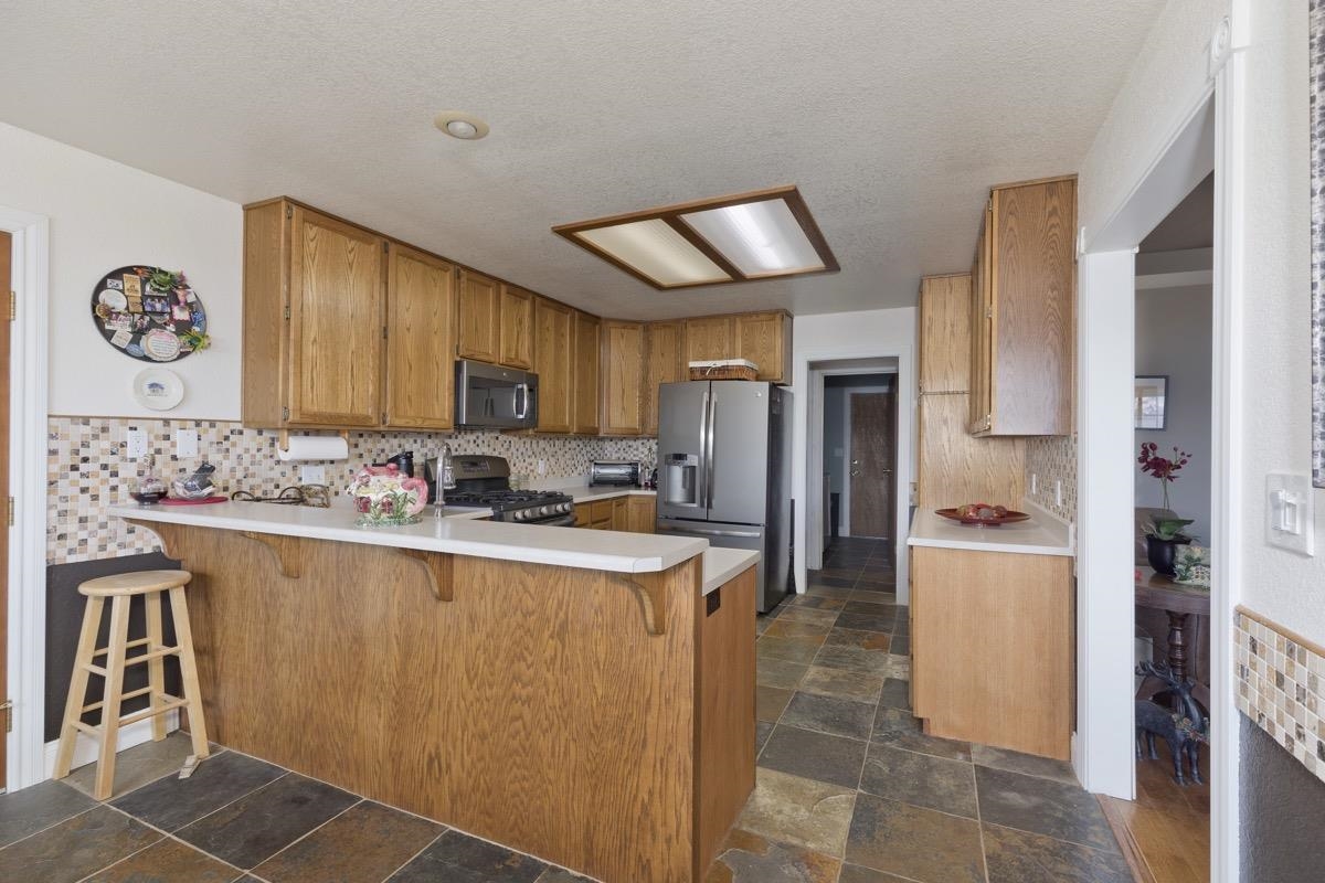 3197 Highway 182