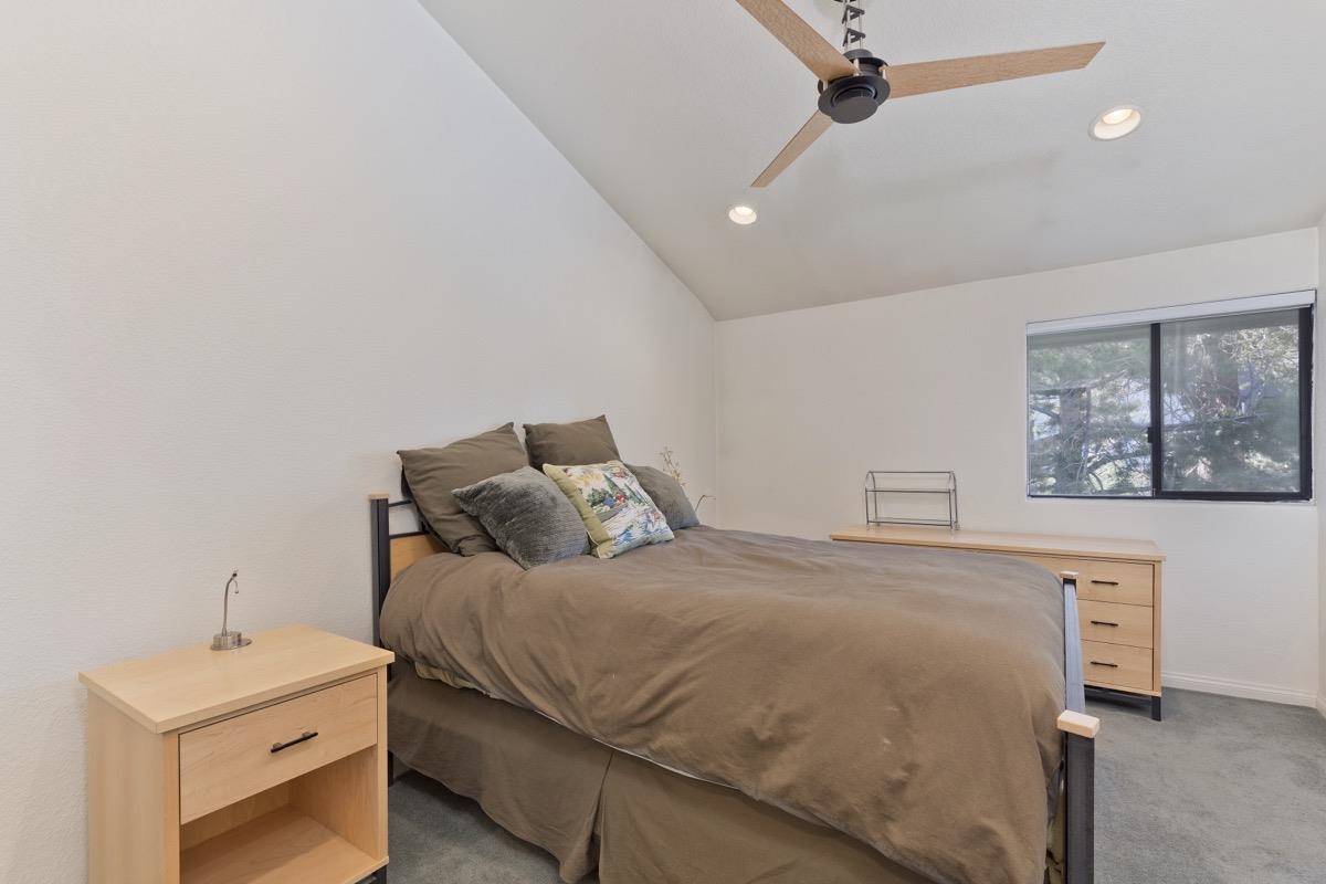 895 Canyon Boulevard