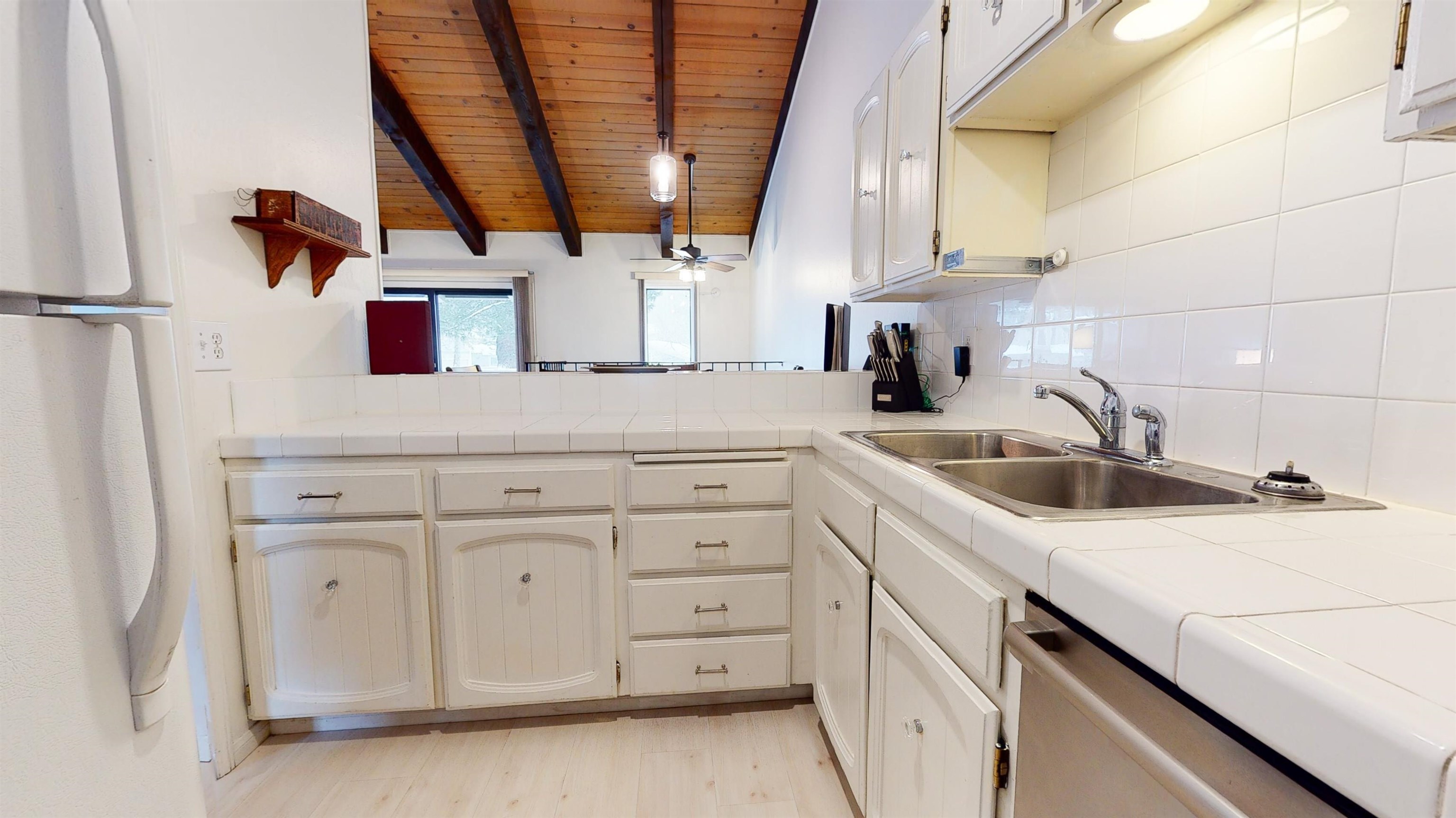 3170 Chateau Road
