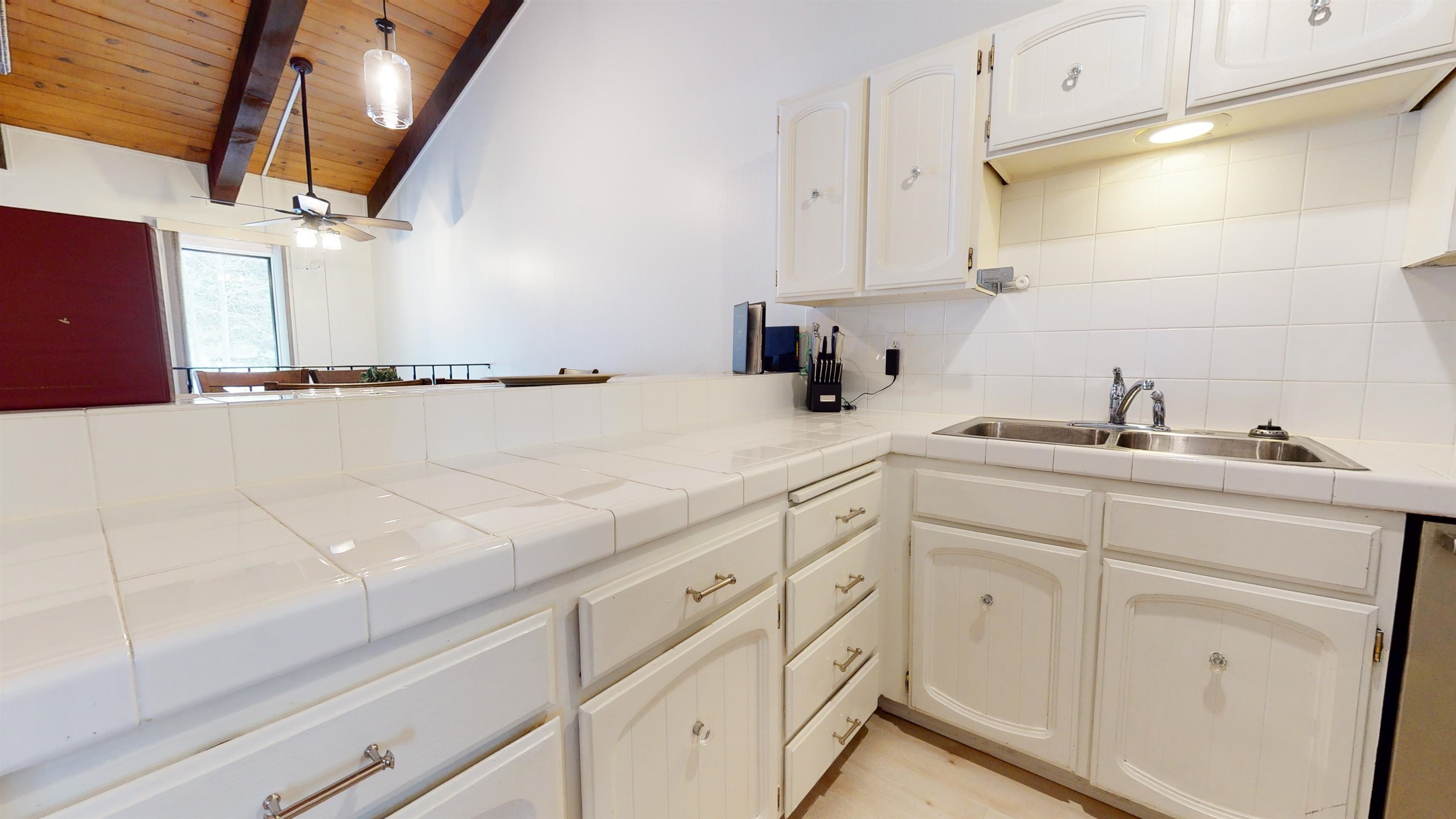 3170 Chateau Road