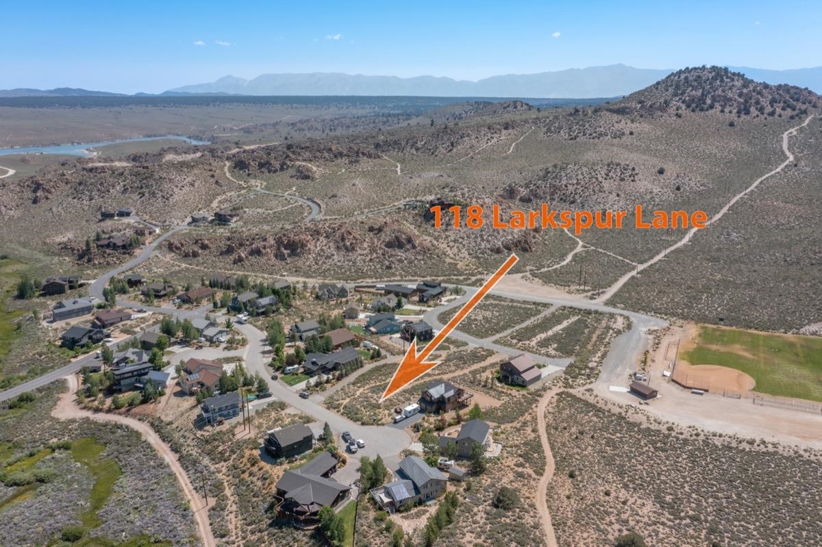 118 Larkspur Lane