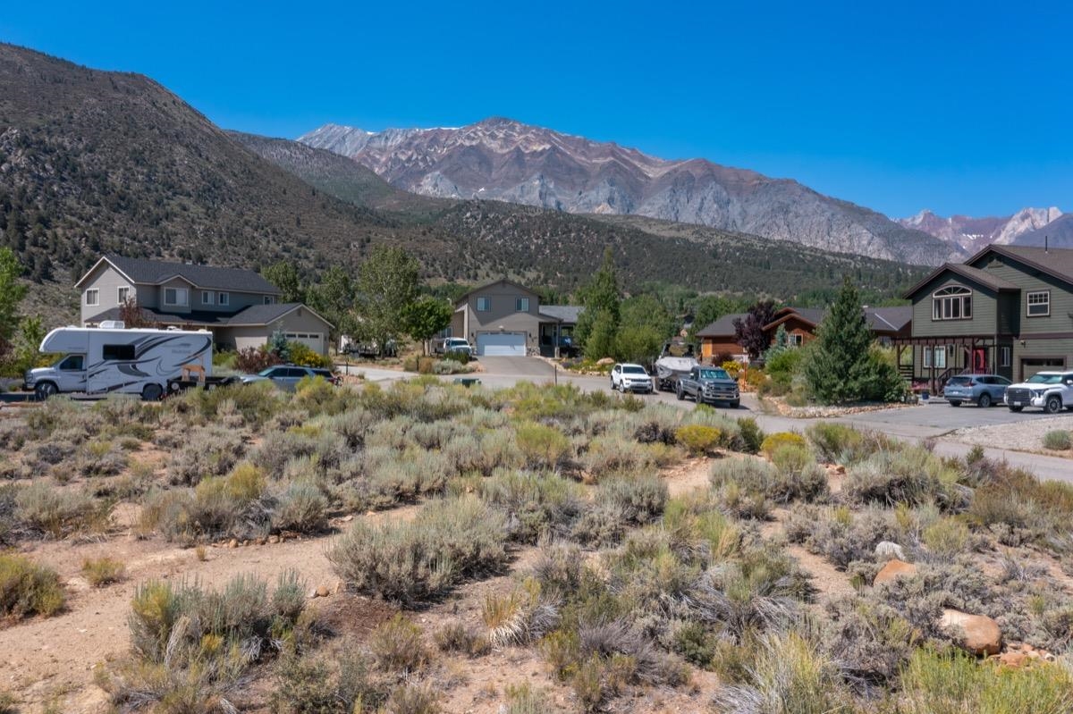118 Larkspur Lane