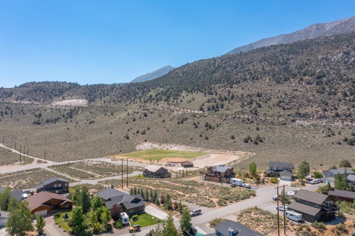 118 Larkspur Lane