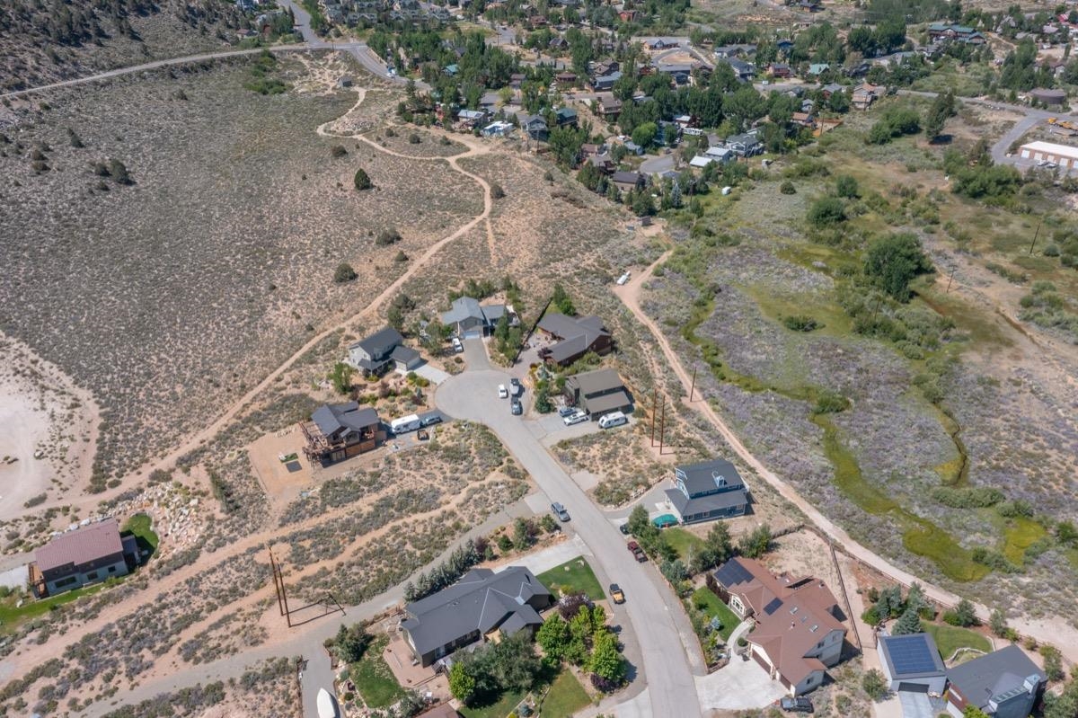 118 Larkspur Lane