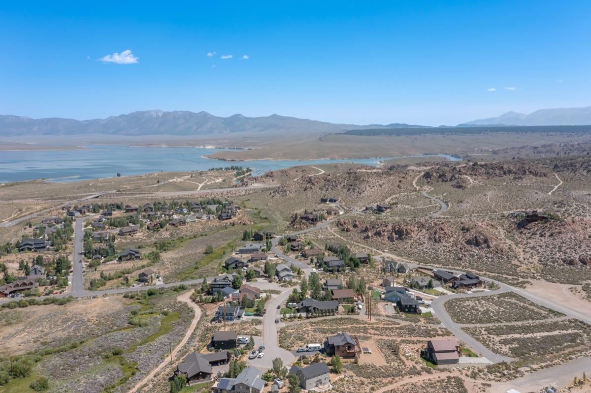 118 Larkspur Lane