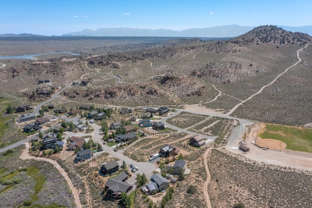 118 Larkspur Lane