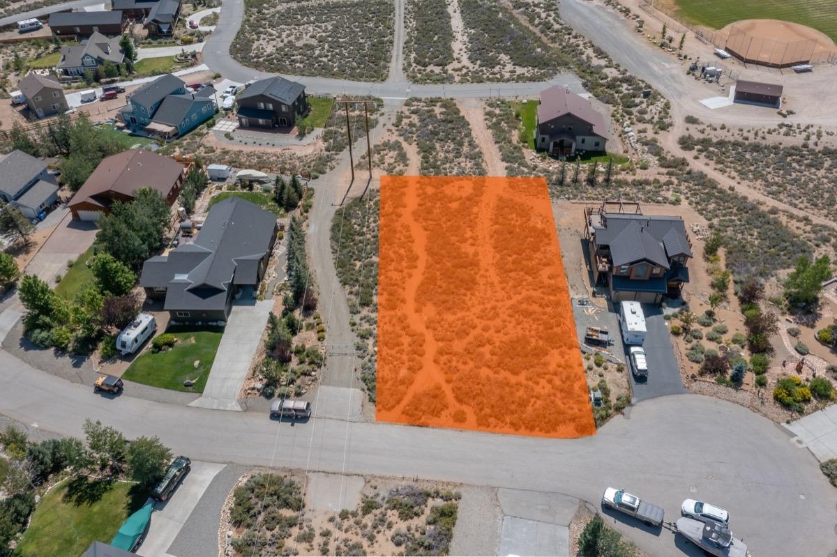 118 Larkspur Lane