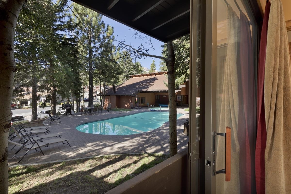 808 Canyon Boulevard