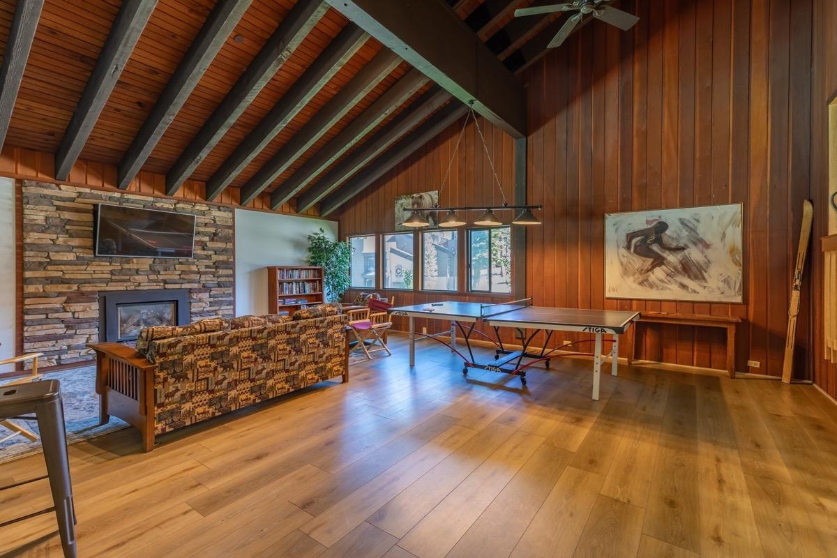 808 Canyon Boulevard