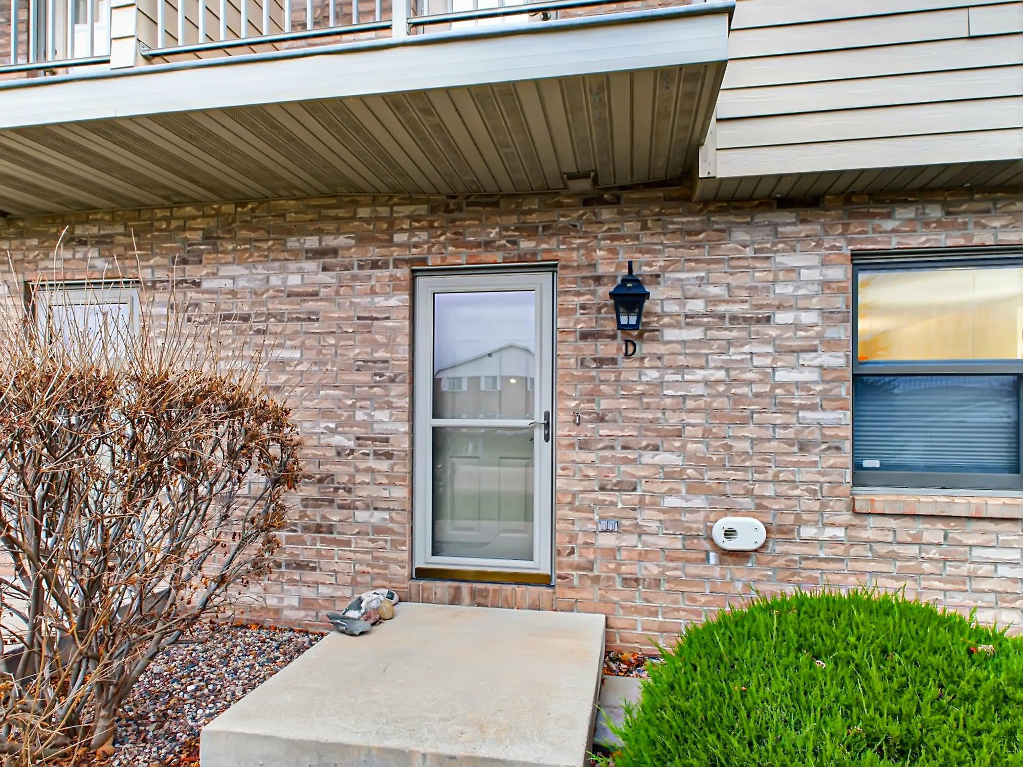 1690 DRUM CORPS DRIVE, MENASHA, Wisconsin 54952, 2 Bedrooms Bedrooms, 15 Rooms Rooms,2 BathroomsBathrooms,Residential,For Sale,1690 DRUM CORPS DRIVE,NE50301209