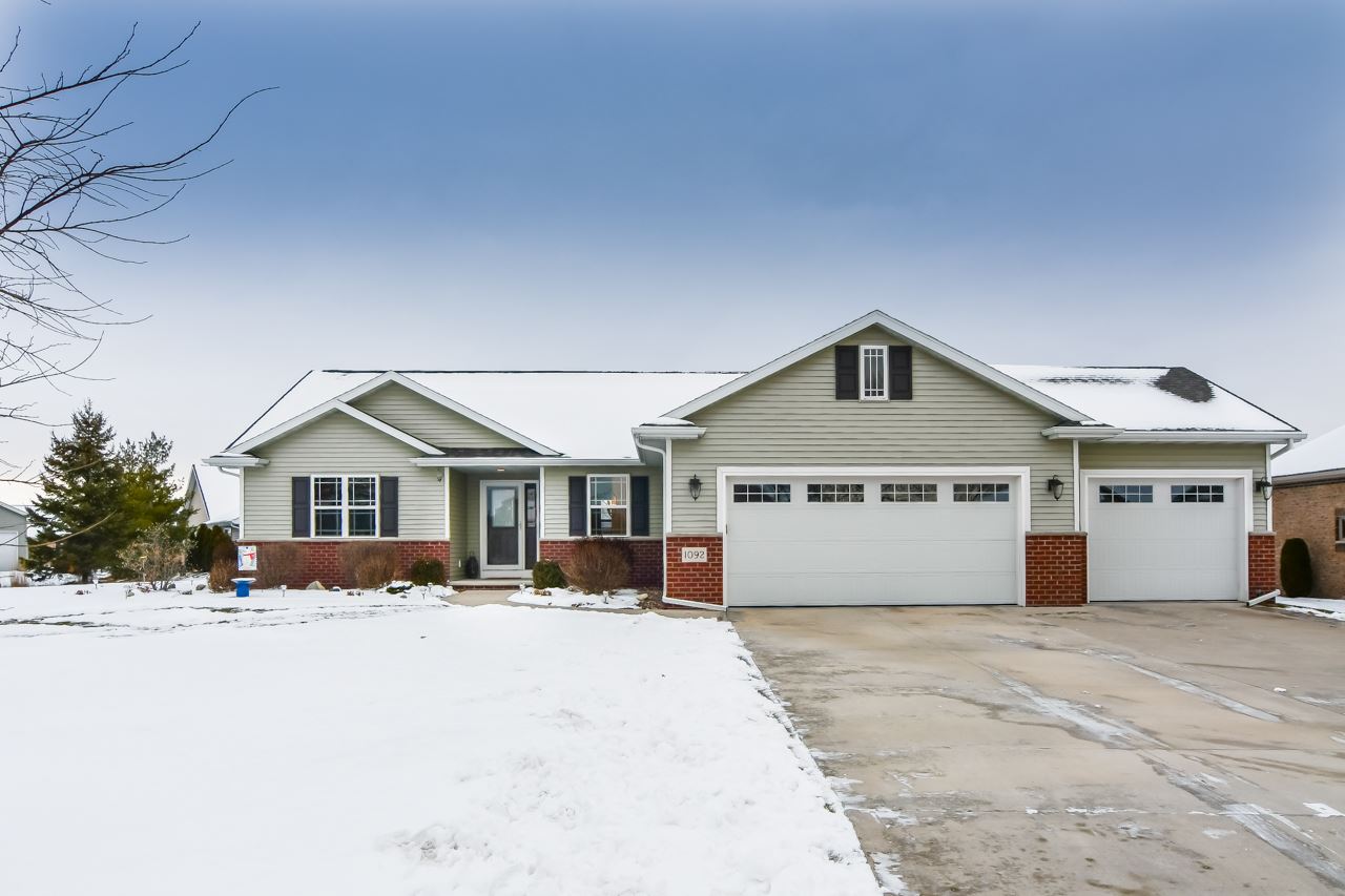1092 Peonies Drive De Pere Wi 54915 Beckman Properties