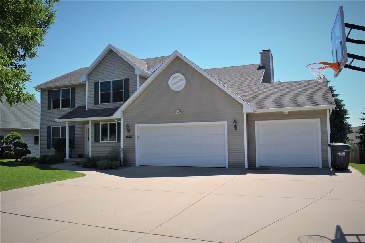 2823 Pennwood Circle Green Bay Wi 54301 Homes And Real Estate