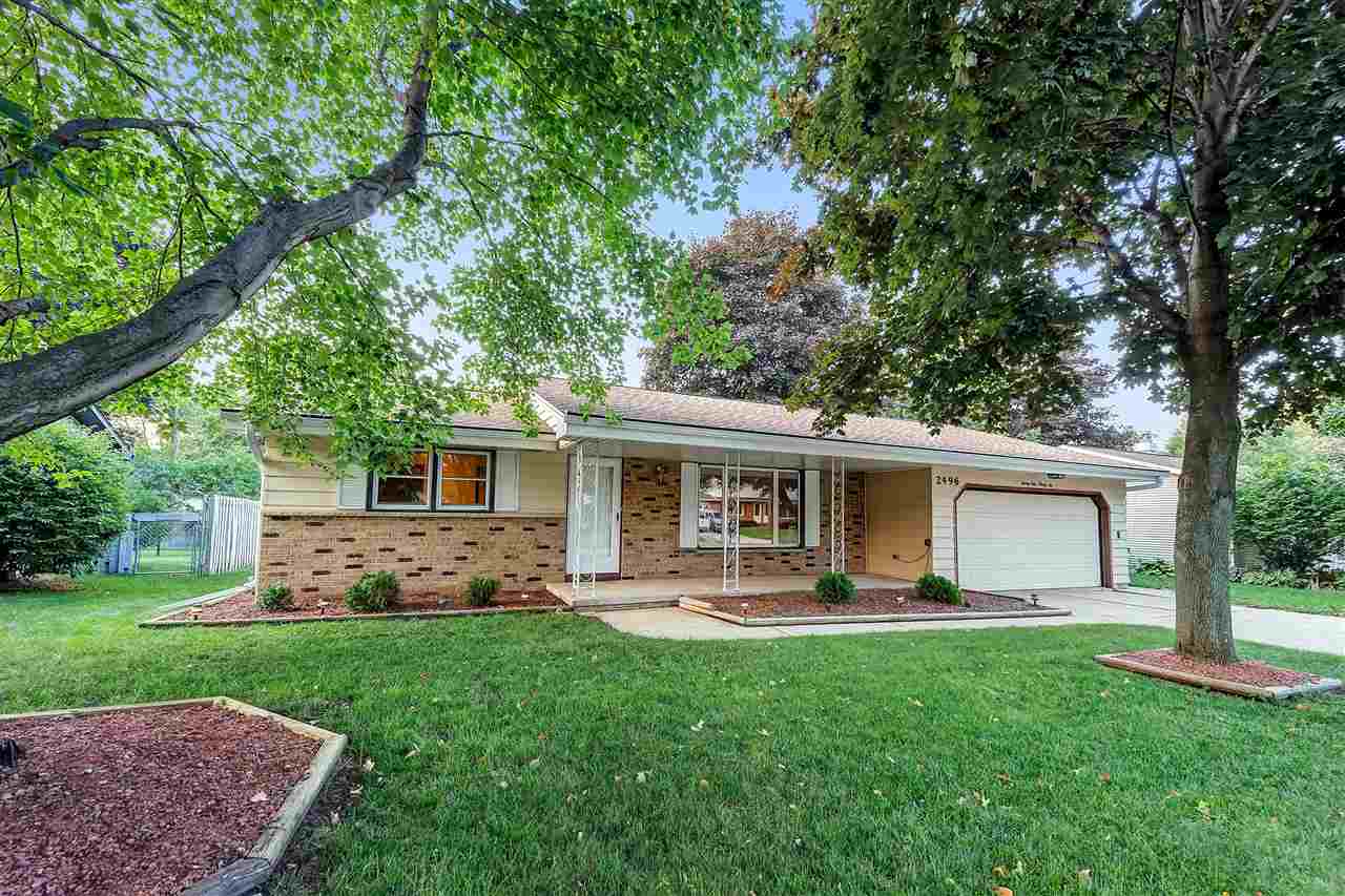 2496 Forestville Drive Green Bay Wi 54304 Homes And Real Estate For Sale