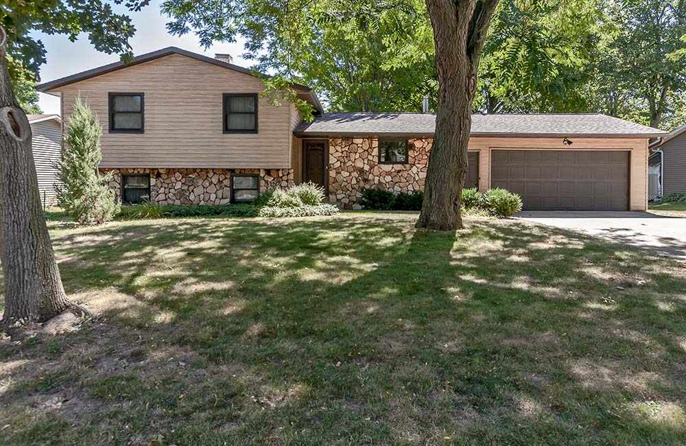 2855 Berken Court Green Bay Wi 54304 Homes And Real Estate For Sale