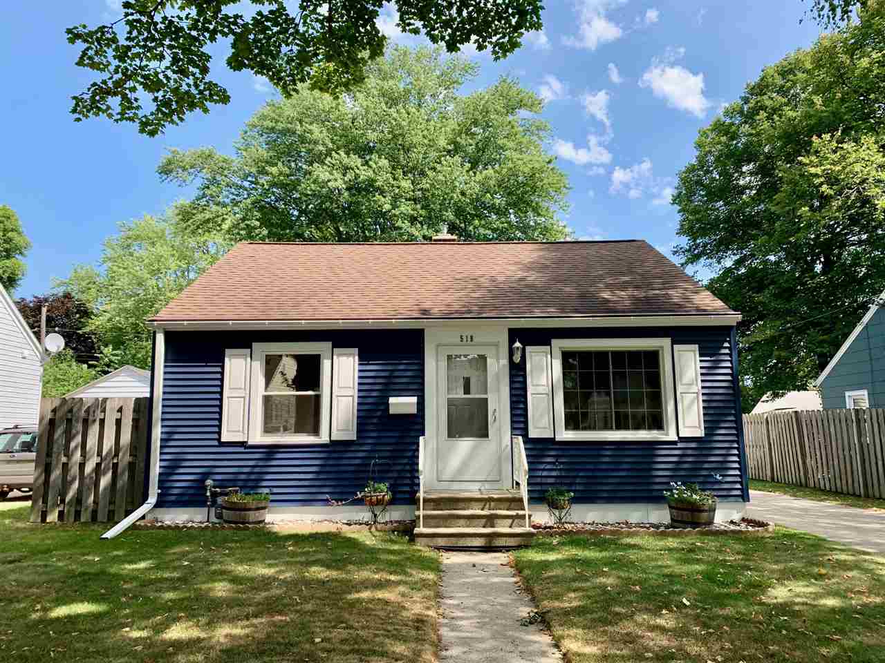 518 La Plant Street Green Bay Wi 54302 Homes And Real Estate For Sale