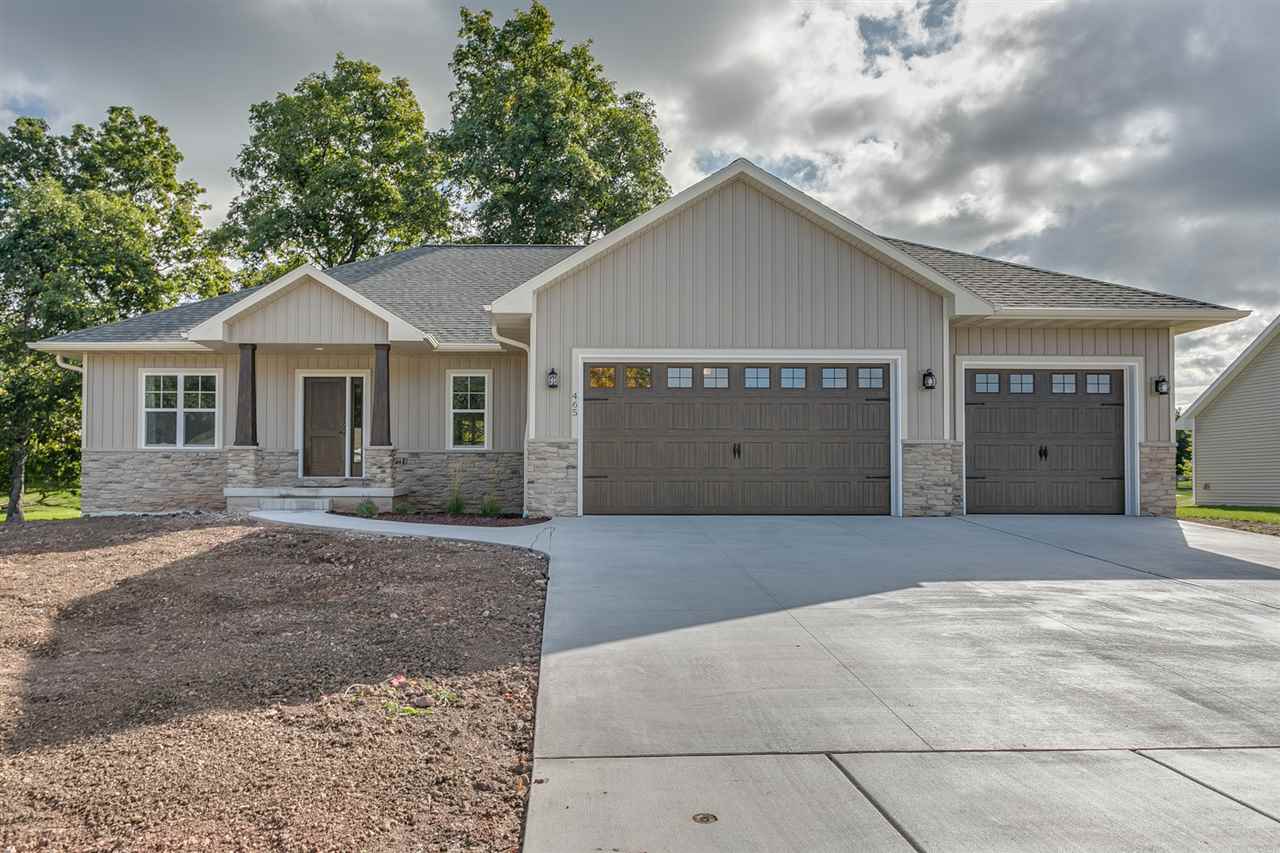 465 Meadow Wind Drive Green Bay Wi 54311 Homes And Real Estate For Sale