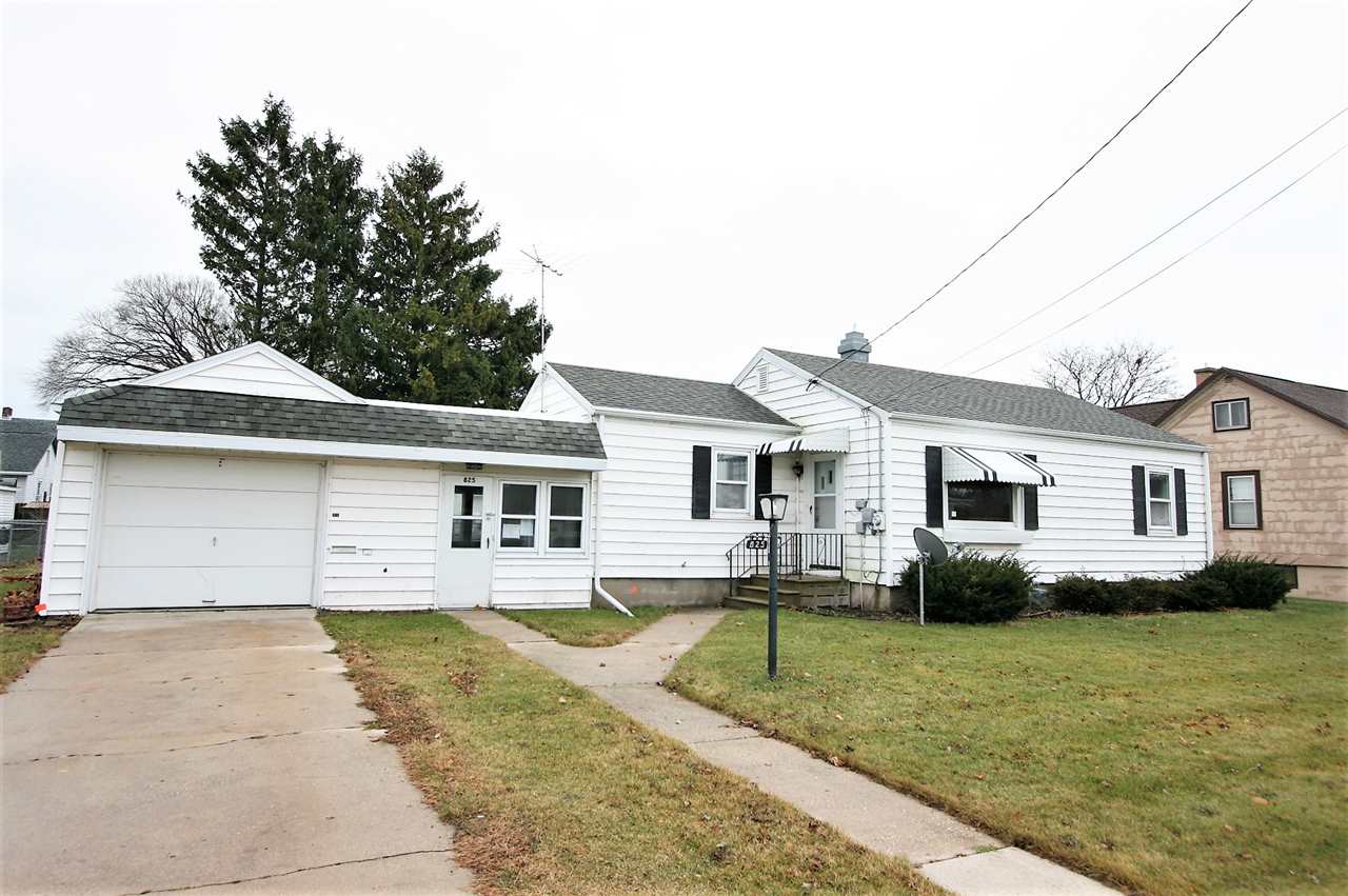 Residential for sale in Two Rivers, Wisconsin, 50232648