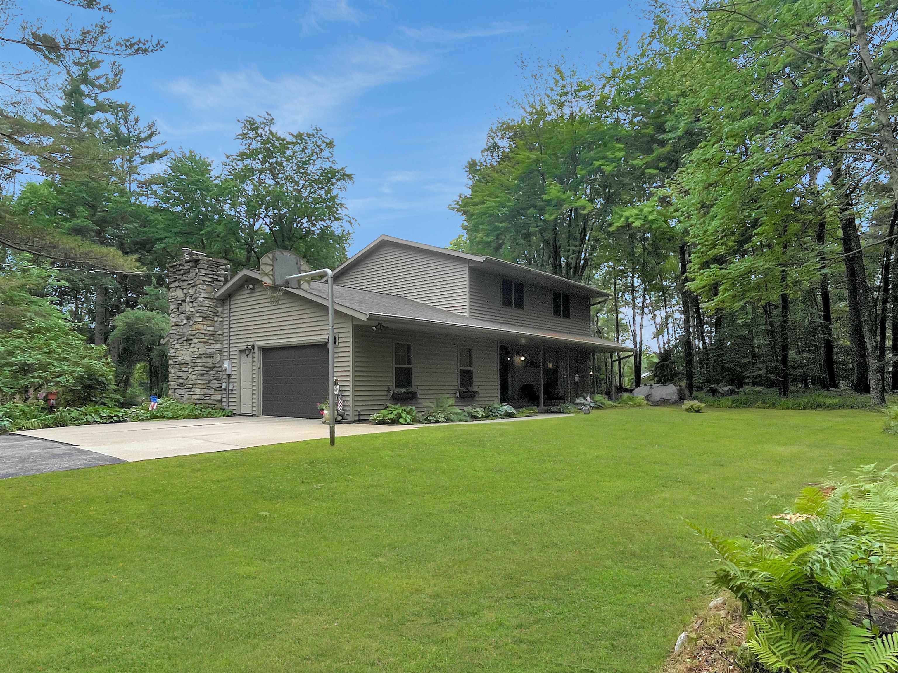 N1425 Oak Park Drive, Menominee, MI 49858 50262046 Call Broadway Real