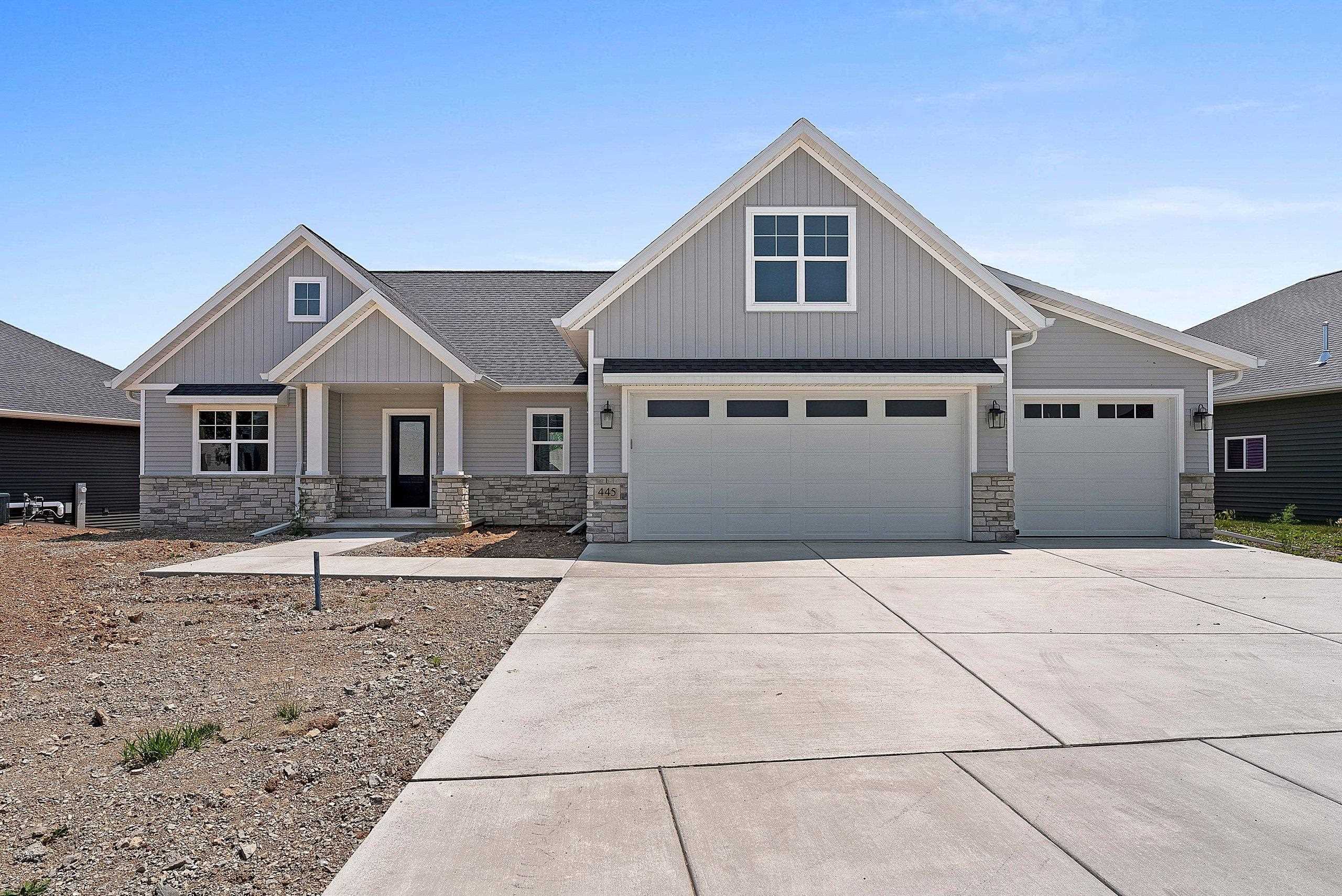 445 Rivers Edge Drive, Kimberly, WI 54136