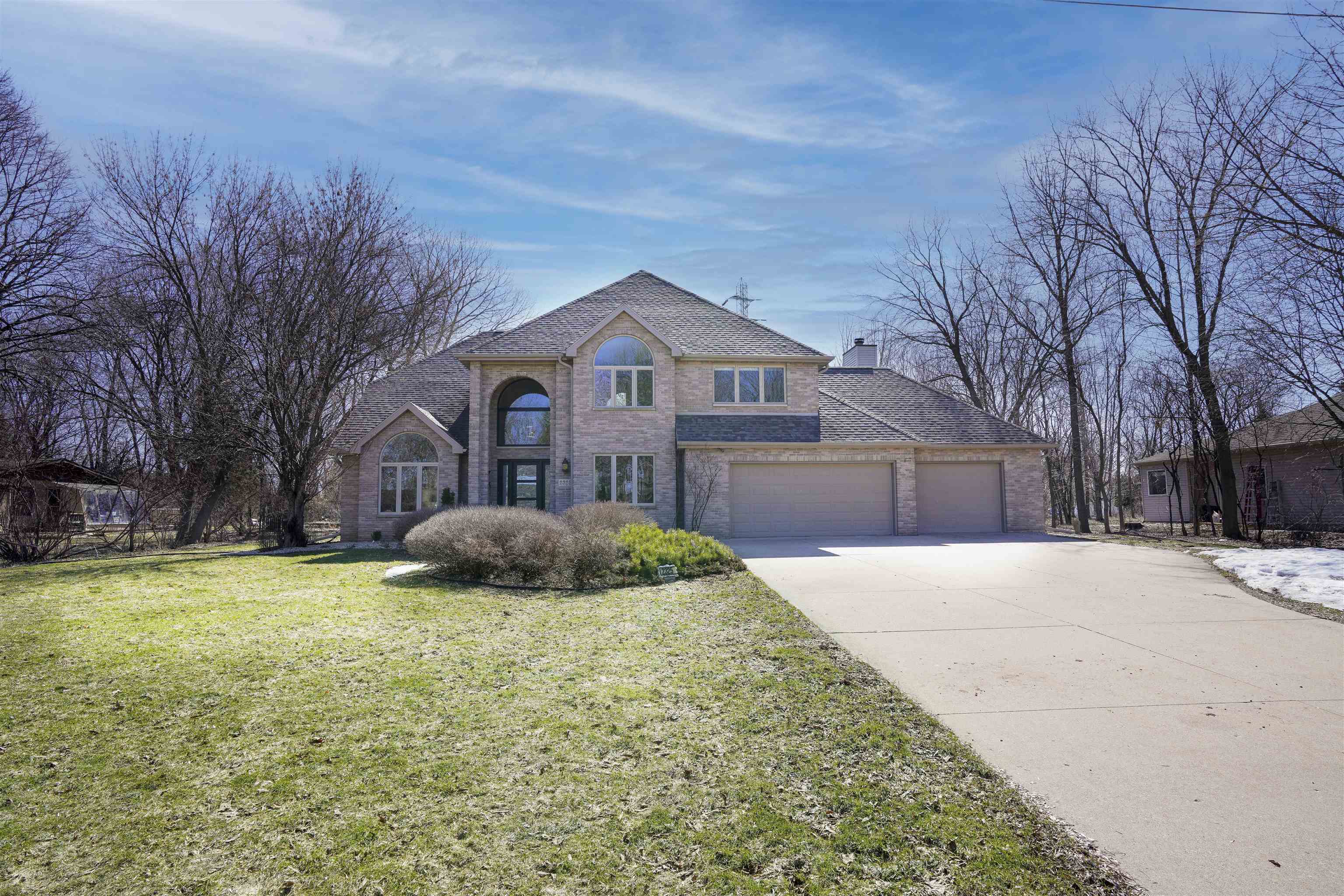 2325 STROEBE ISLAND DRIVE (VILLAGE OF FOX CROSSING), APPLETON, WI 54914