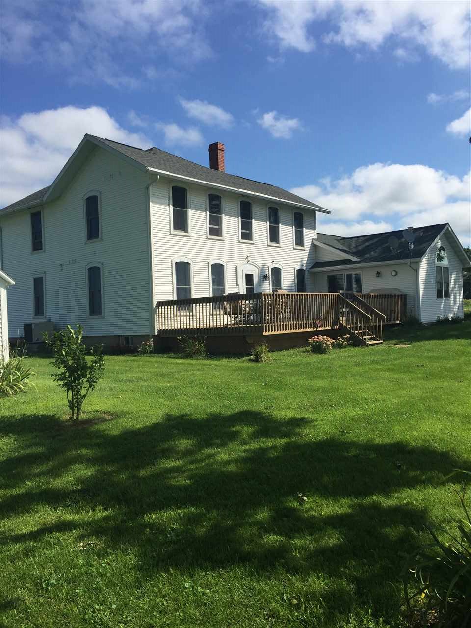 23289 WHITE OAK RD, SHULLSBURG, WI 53586