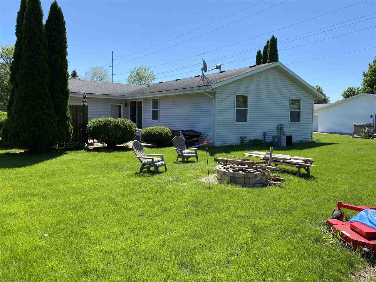 2019 Clover Lane, Janesville, Wisconsin