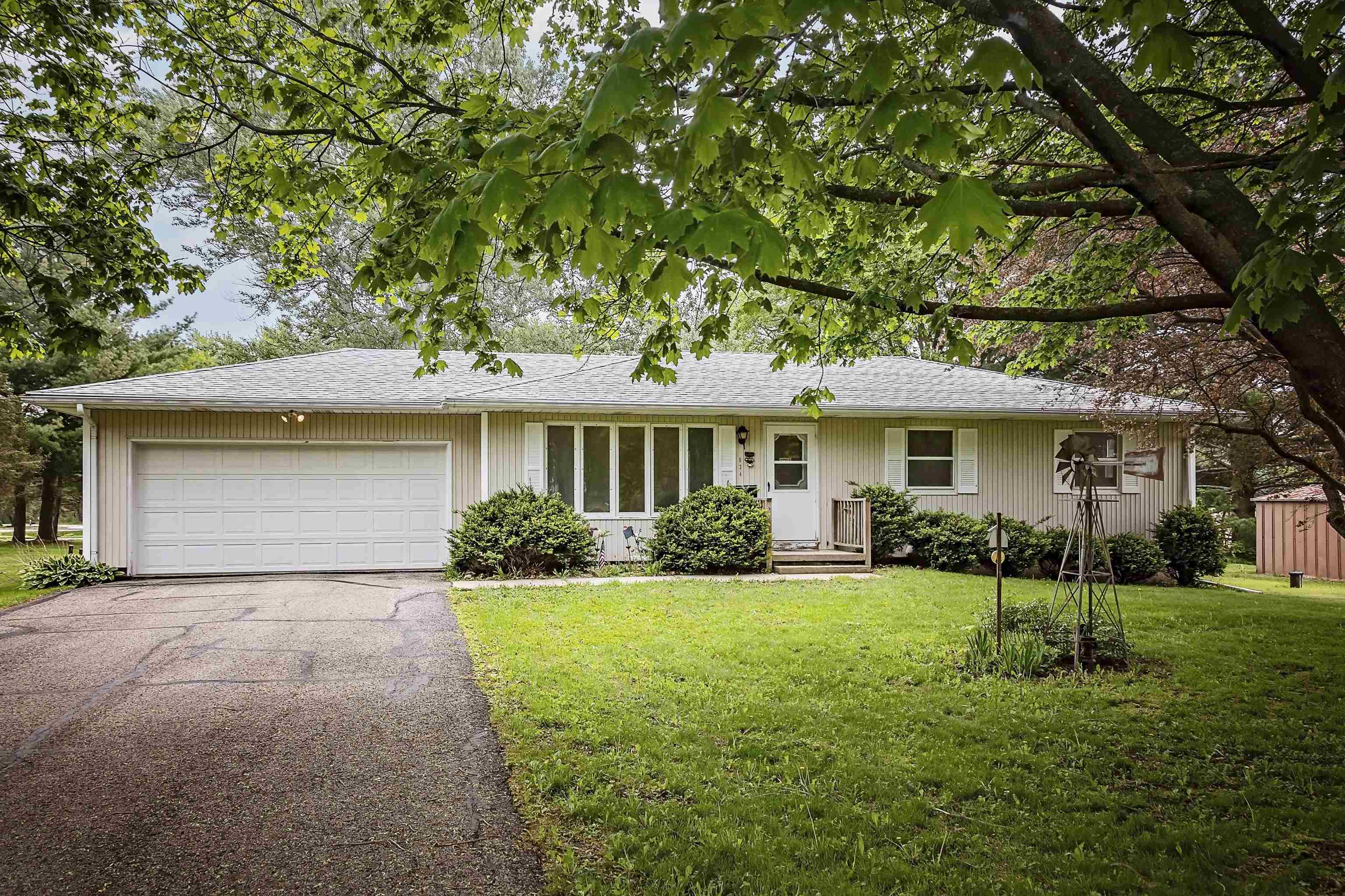 934 Ash Ln, Dunkirk, WI 53589