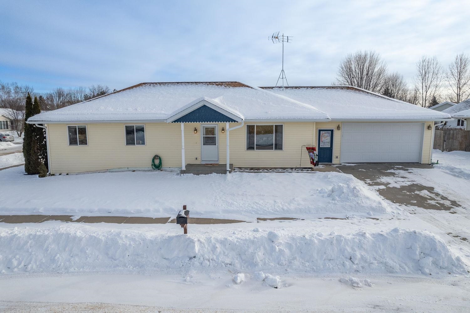 911 ROLOFF DR, REEDSBURG, WI 53959 Gavin Bros Auctioneers & Real Estate