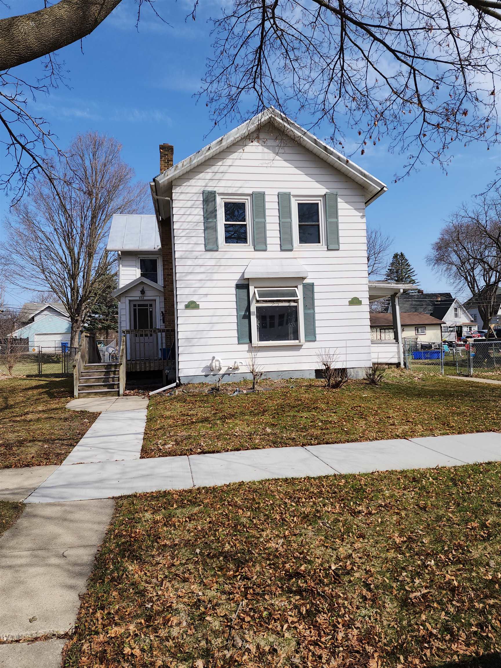 320322 3rd, Baraboo, WI 53913