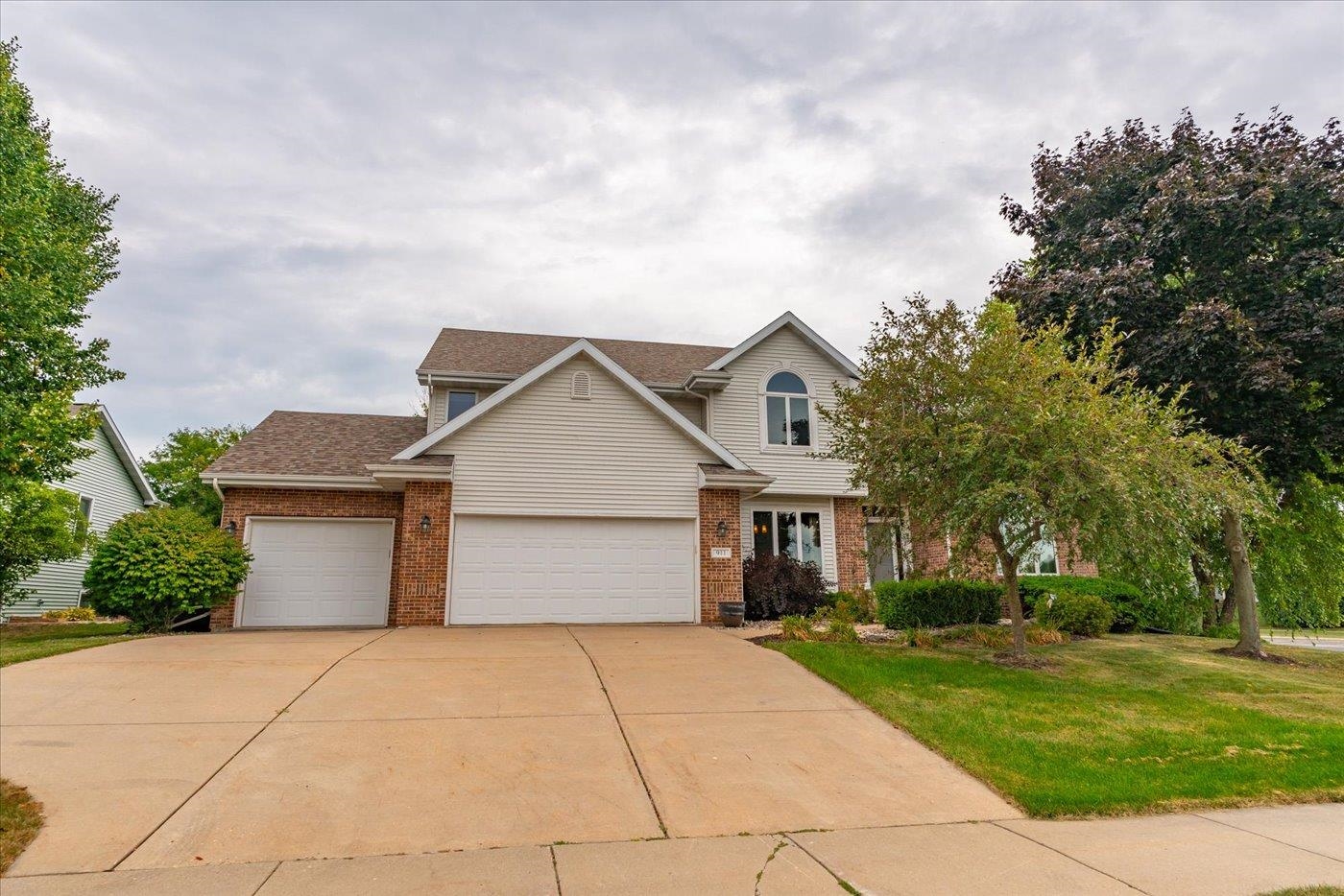This one owner home has been meticulously maintained and will thrill you from top to bottom! This almost 4,000 sqft home offers a spacious lifestyle that you are looking for!  Front formal dining rm and an executive office w/fireplace. Large great rm w/a newly designed fireplace wall with floating shelves! Enjoy the Cook’s kitchen w/large island, solid surface countertops, Wolf and Sub Zero appliances. Breathtaking screened porch & large paver patio brings you endless tranquility from this private backyard.   Enjoy the upper level with 3 spacious bedrms, w/private suite. The LL offers wonderful exposure w/a large theater space, pool table area & magnificent large bar with solid surface counters for entertaining!   All offers to be presented on 9/11 at 5 pm